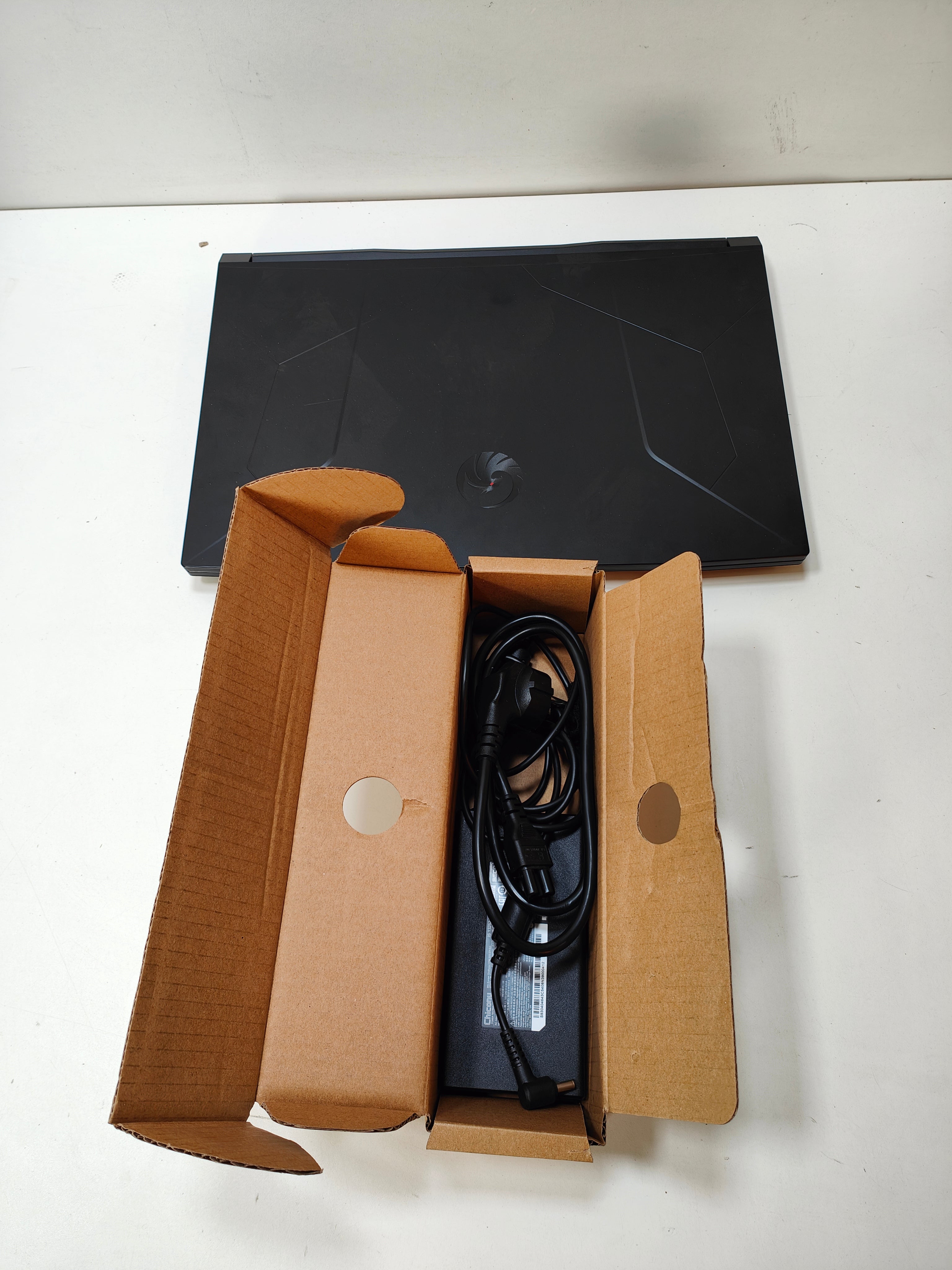 MSI Bravo 17 C7UDX-053 QWERTY