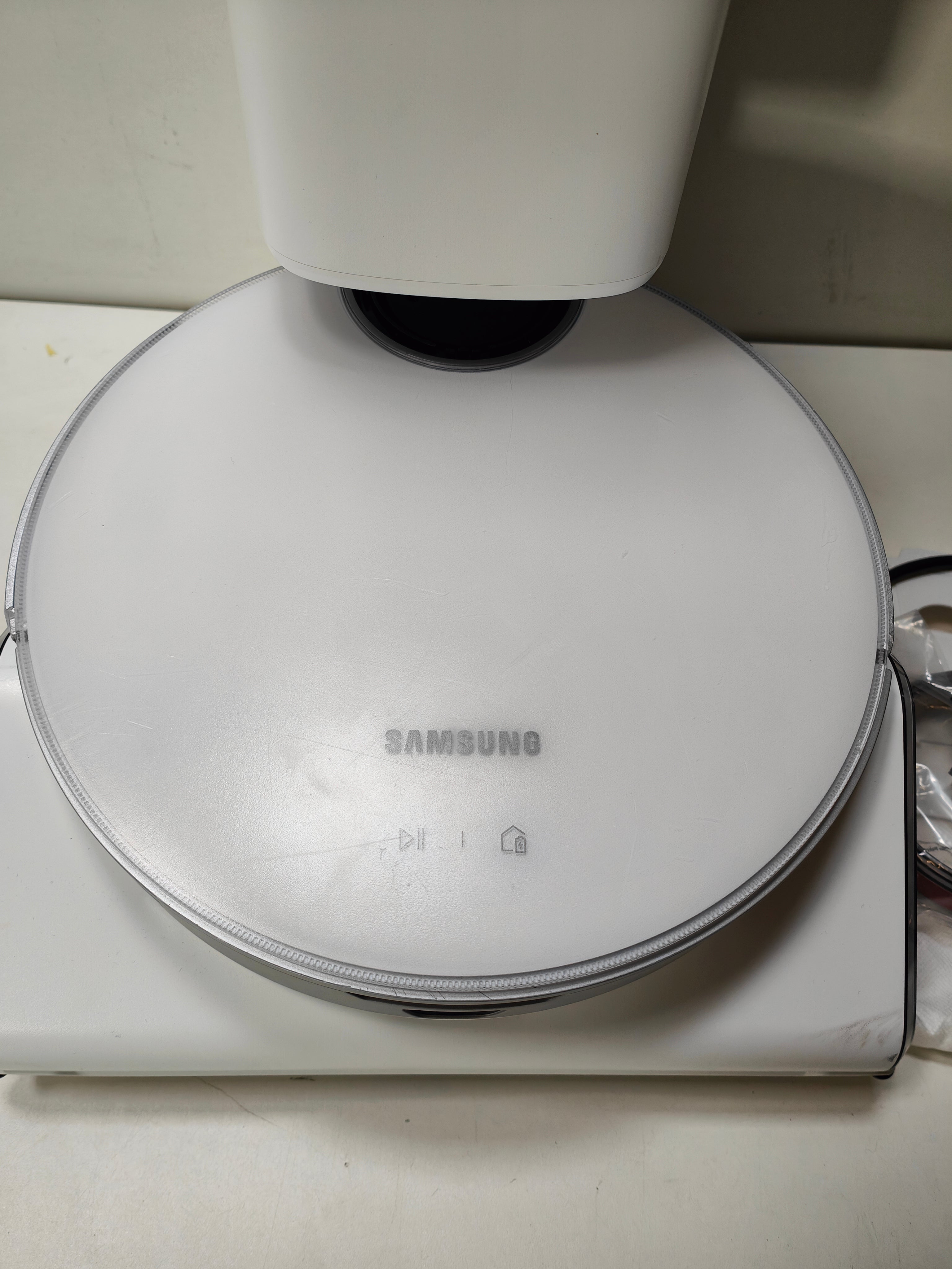 Samsung Jet Bot AI+
