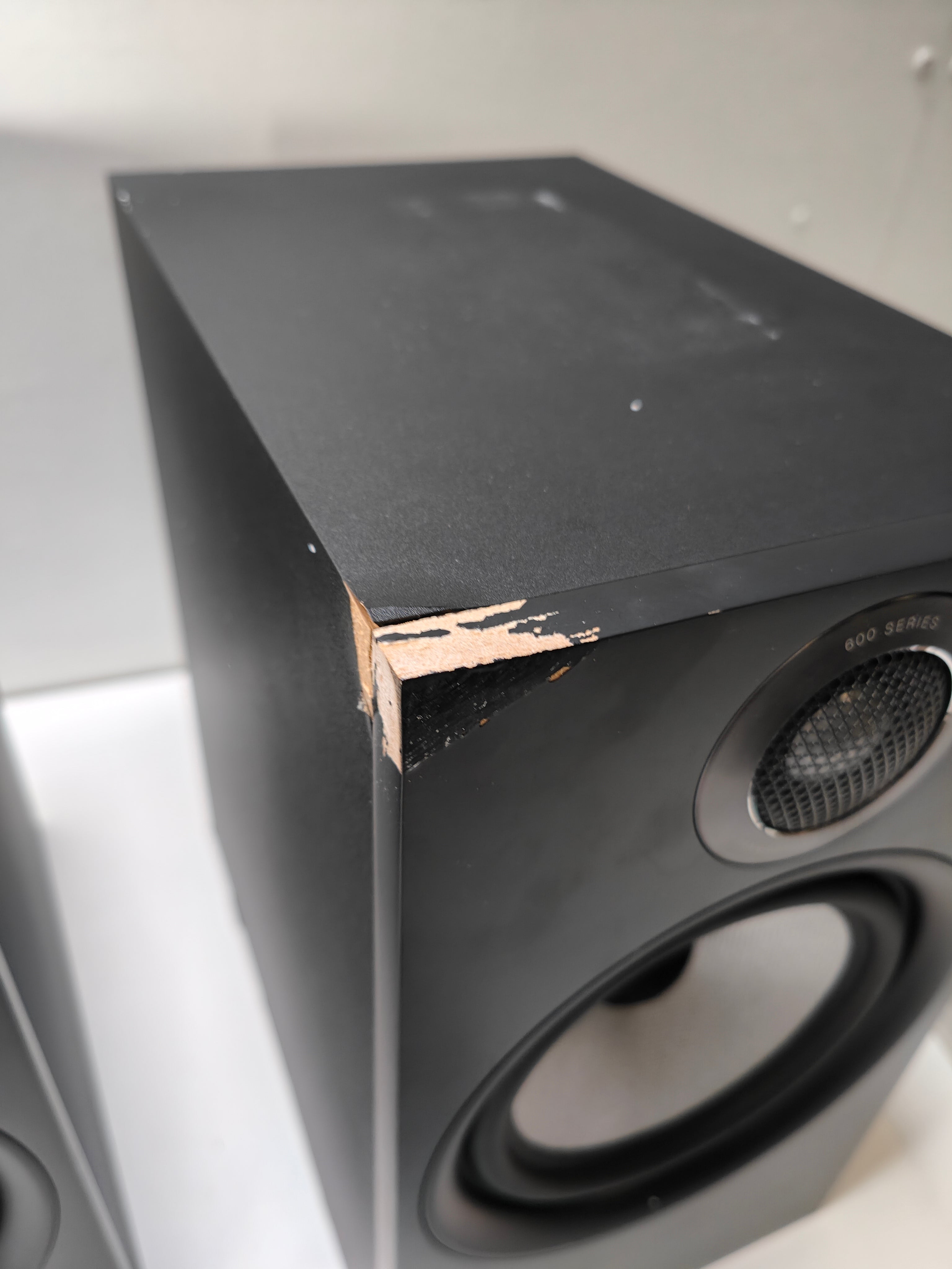 Bowers & Wilkins 606 S2 Black