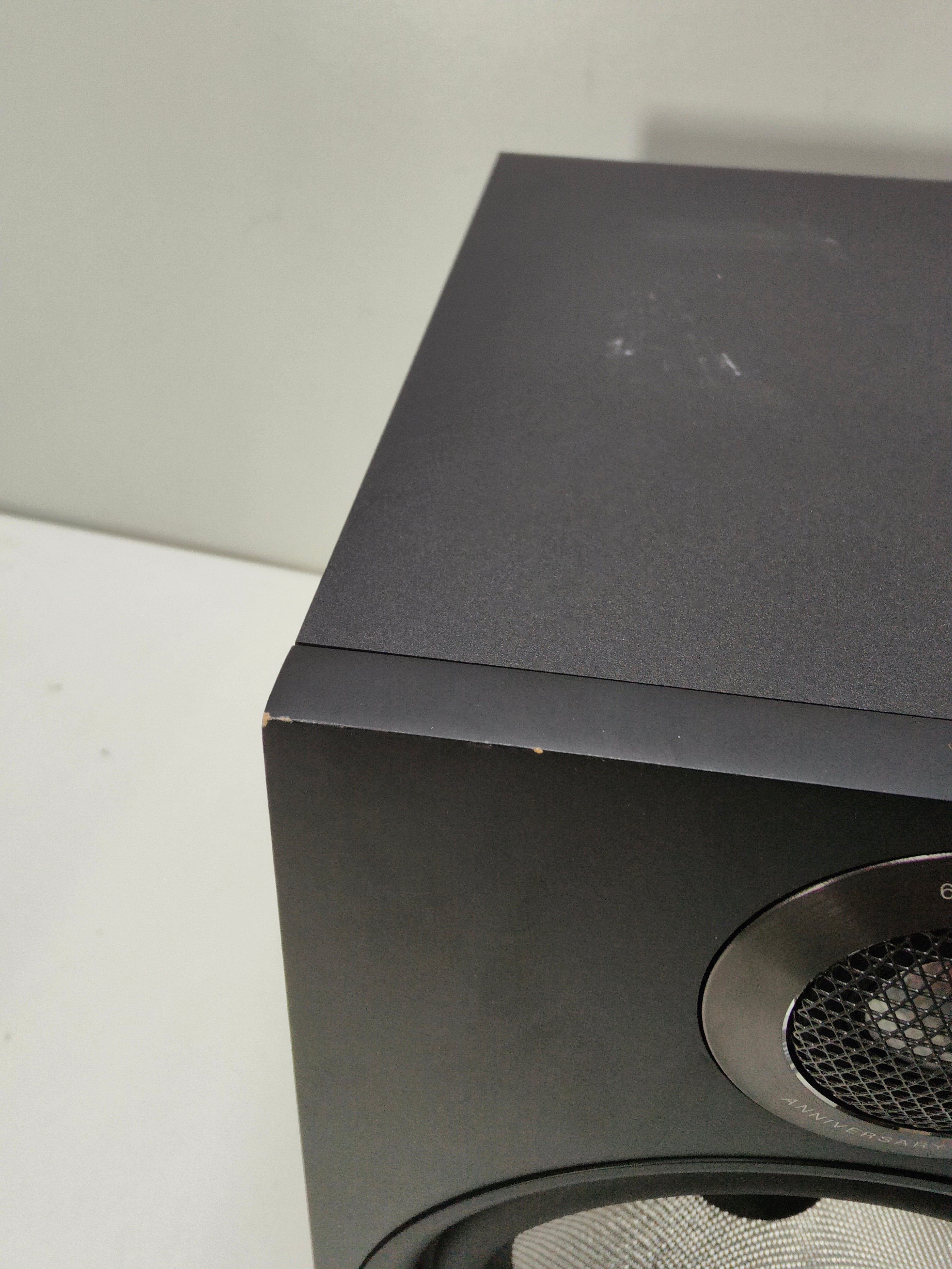 Bowers & Wilkins 606 S2 Black
