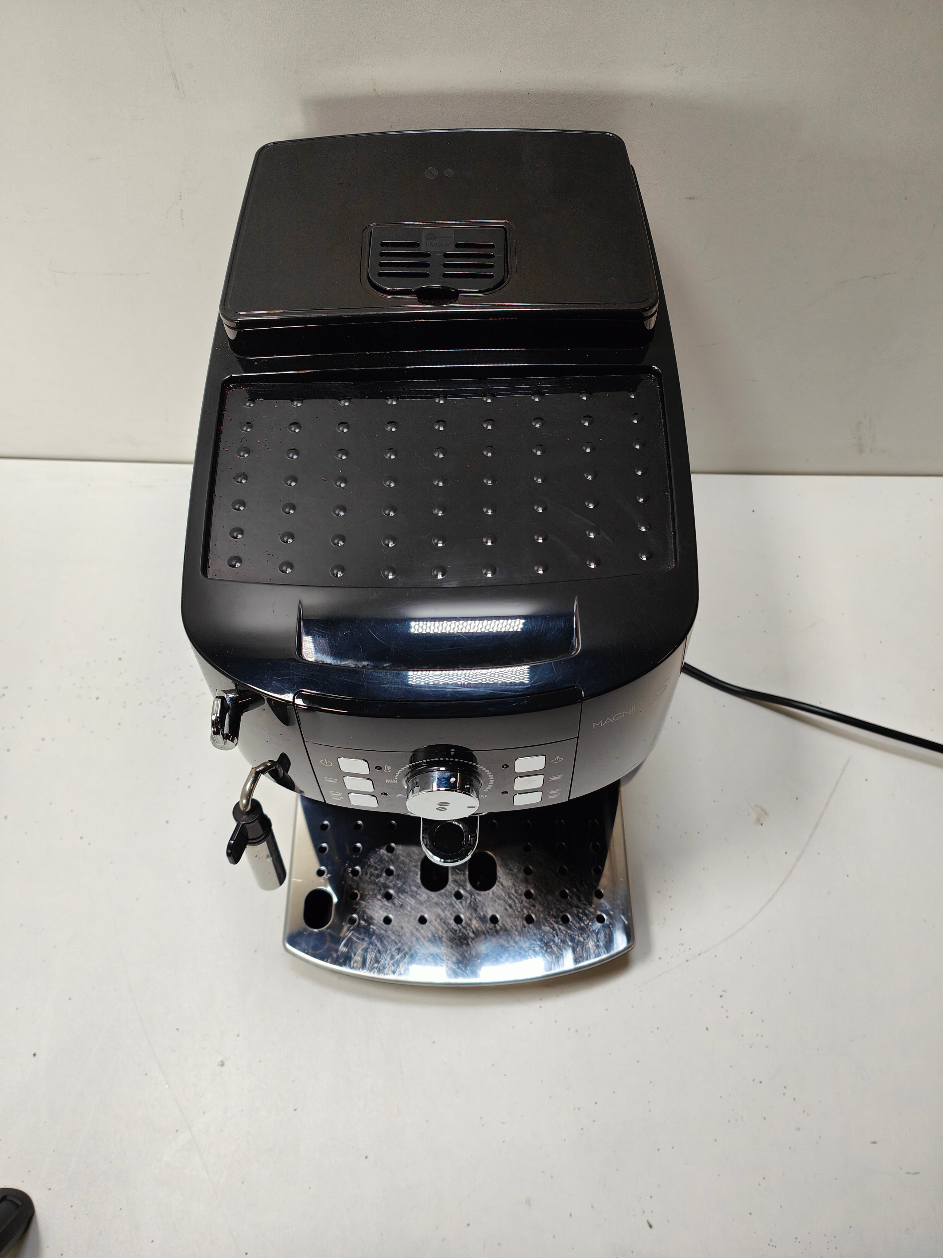 DeLonghi ECAM 21.117.B Magnifica S