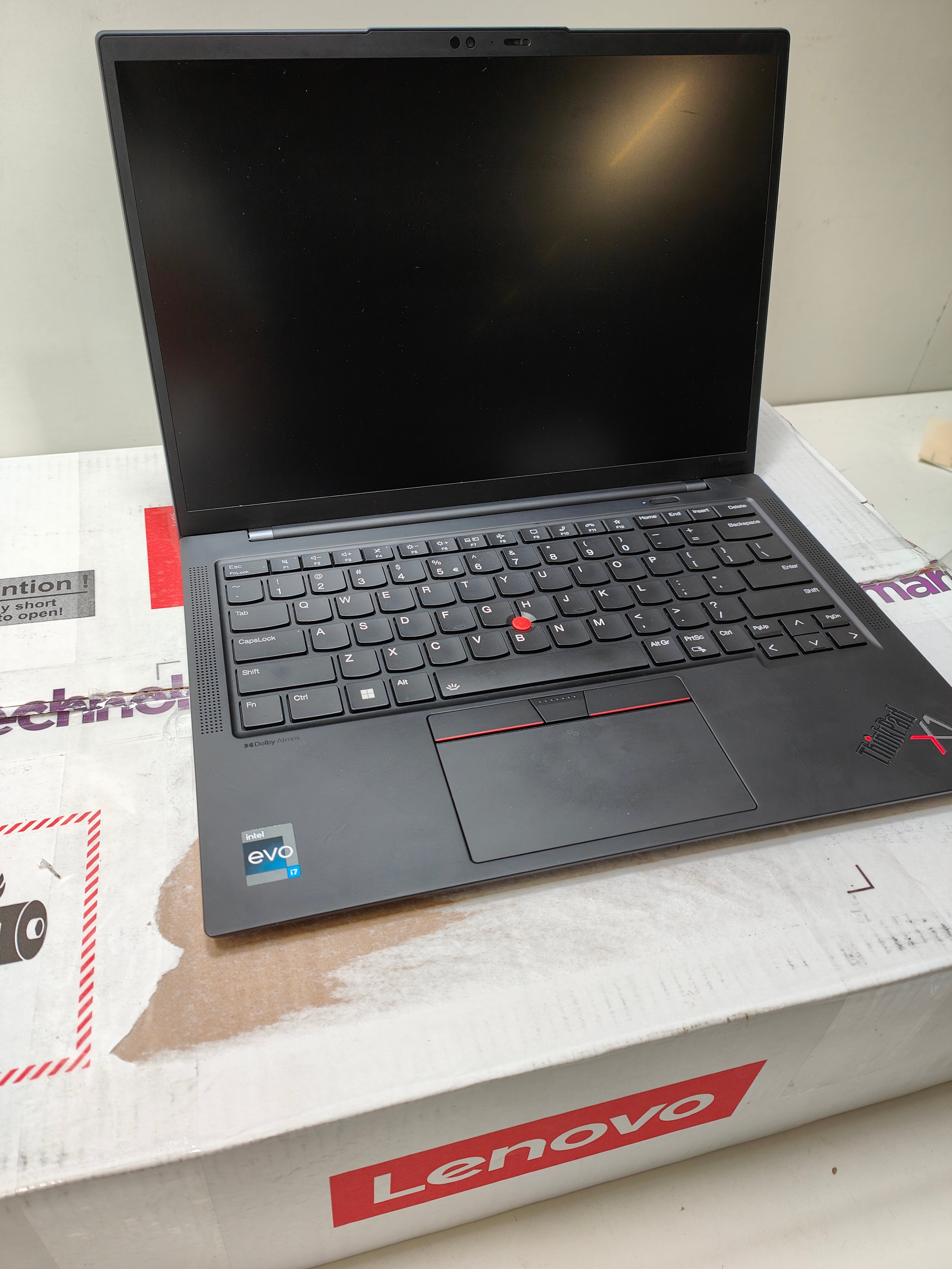 Lenovo ThinkPad X1 Carbon G11 - 21HM004FMH QWERTY