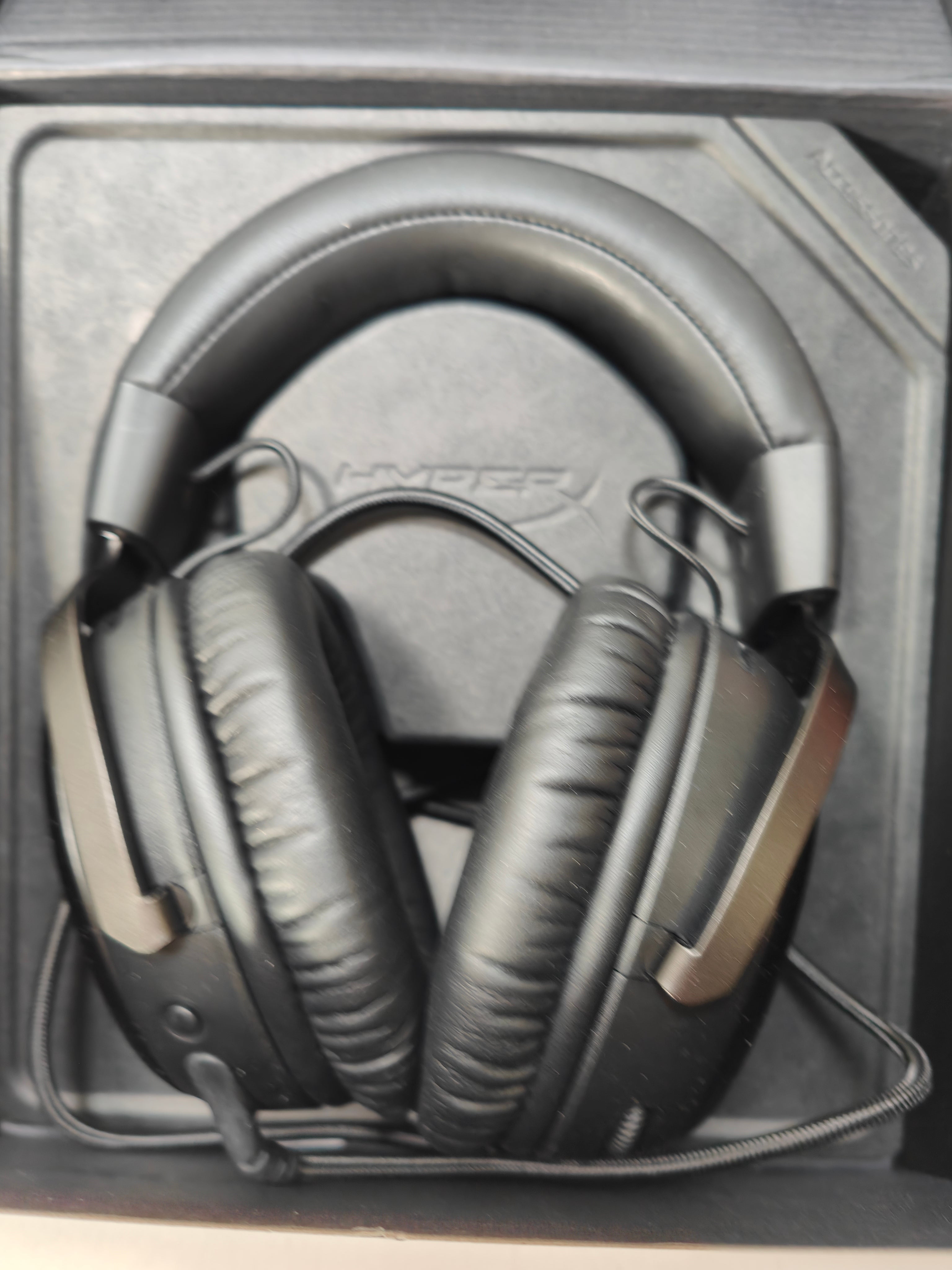 HyperX Cloud III Wireless Gaming Headset - Black (PC, PS5, P