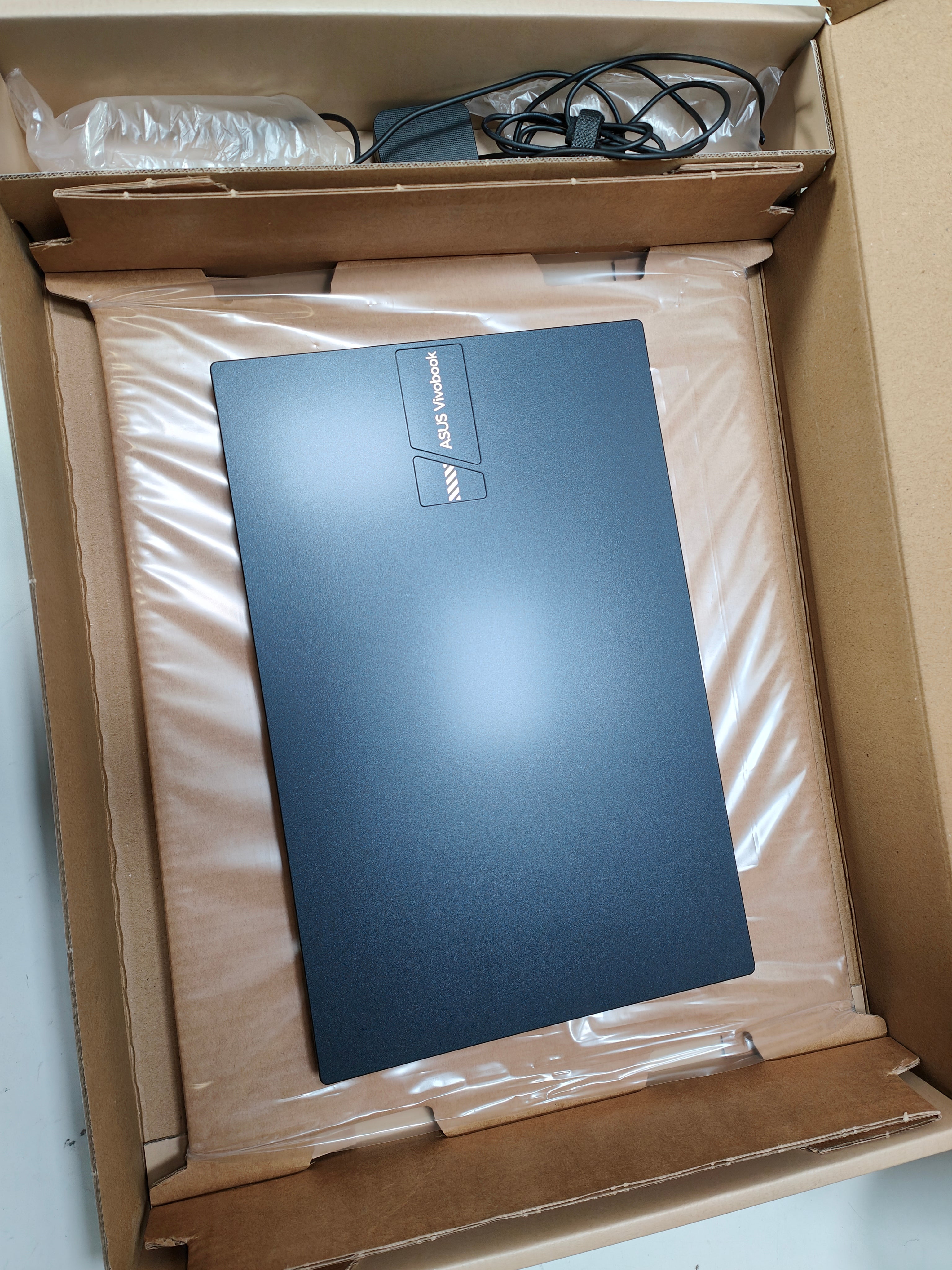 Asus Vivobook 15 X1504ZA-NJ1168W QWERTY