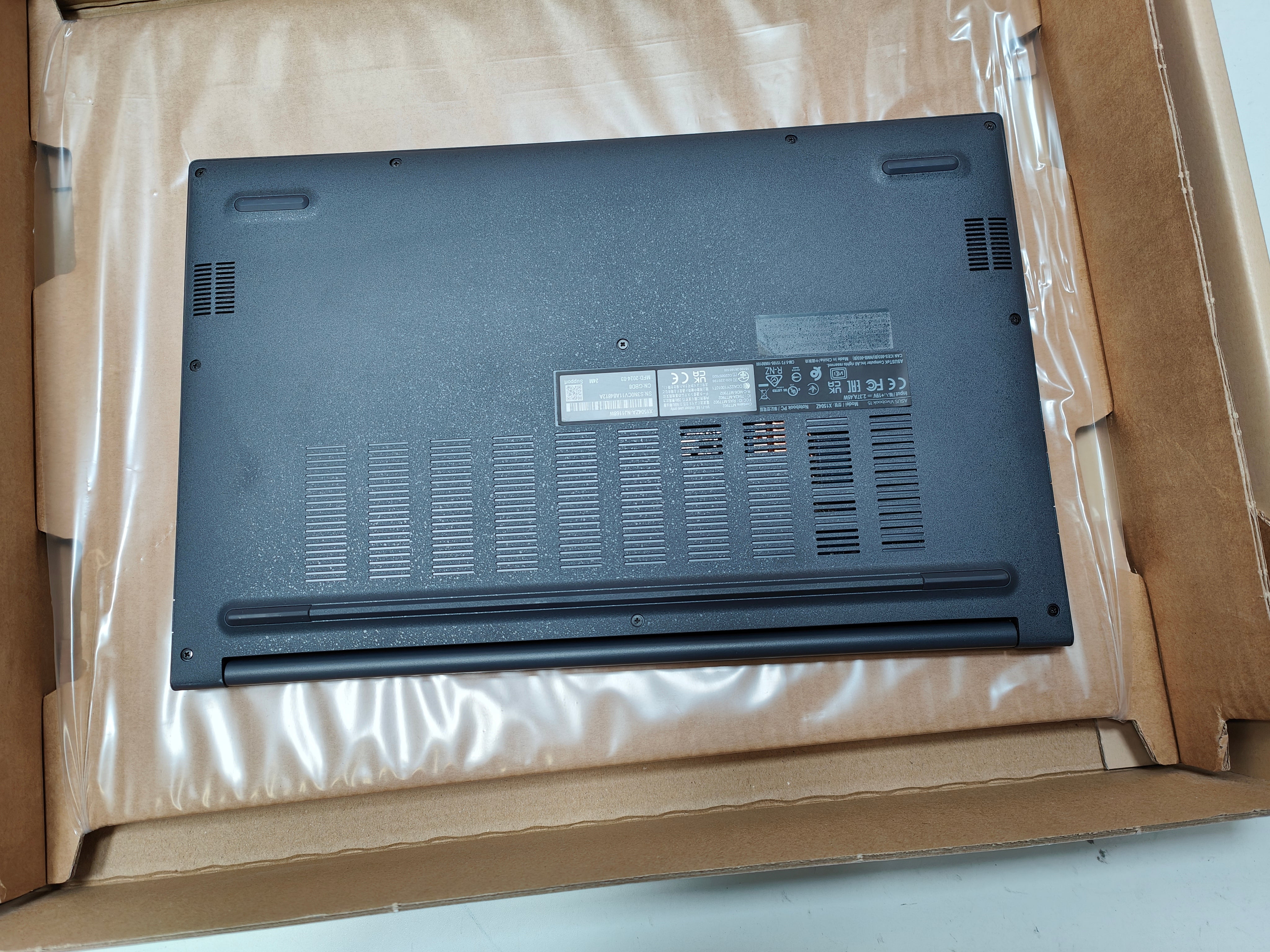 Asus Vivobook 15 X1504ZA-NJ1168W QWERTY