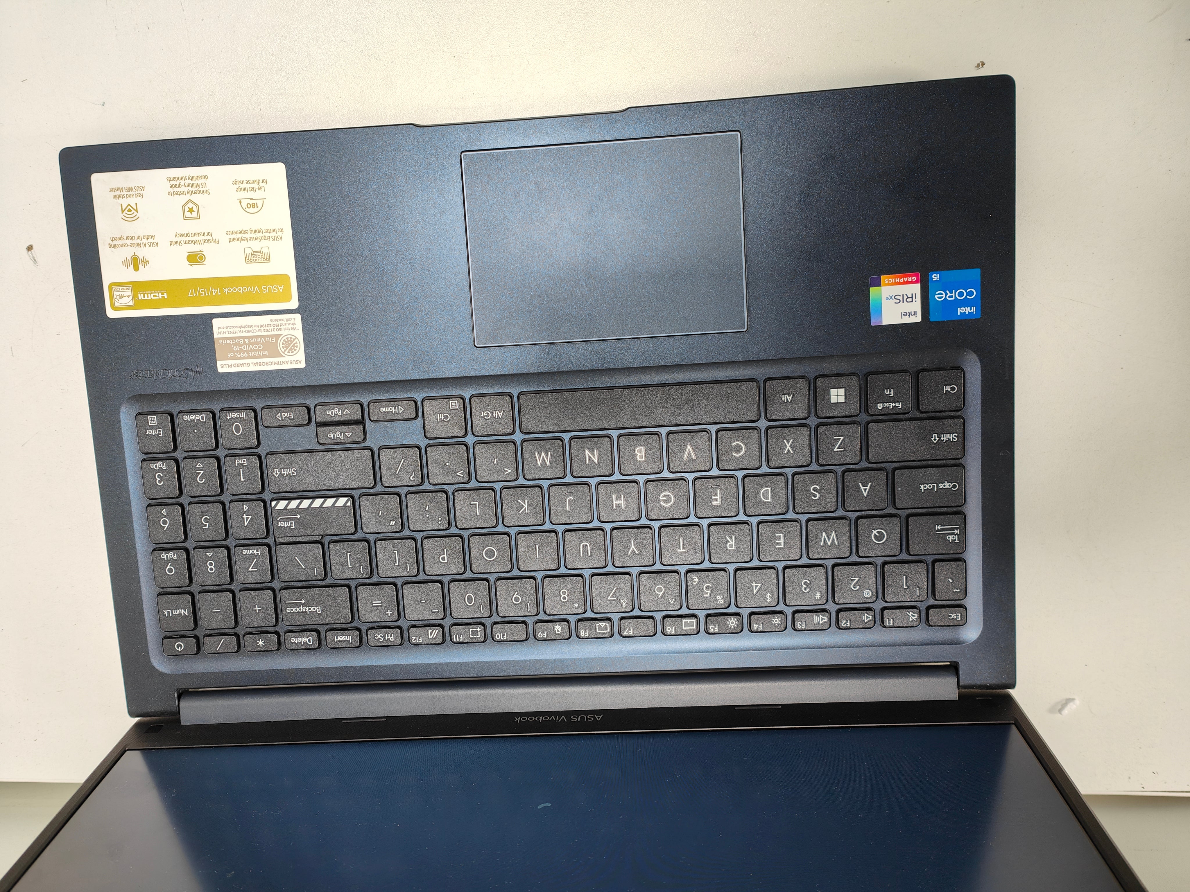 Asus Vivobook 15 X1504ZA-NJ1168W QWERTY