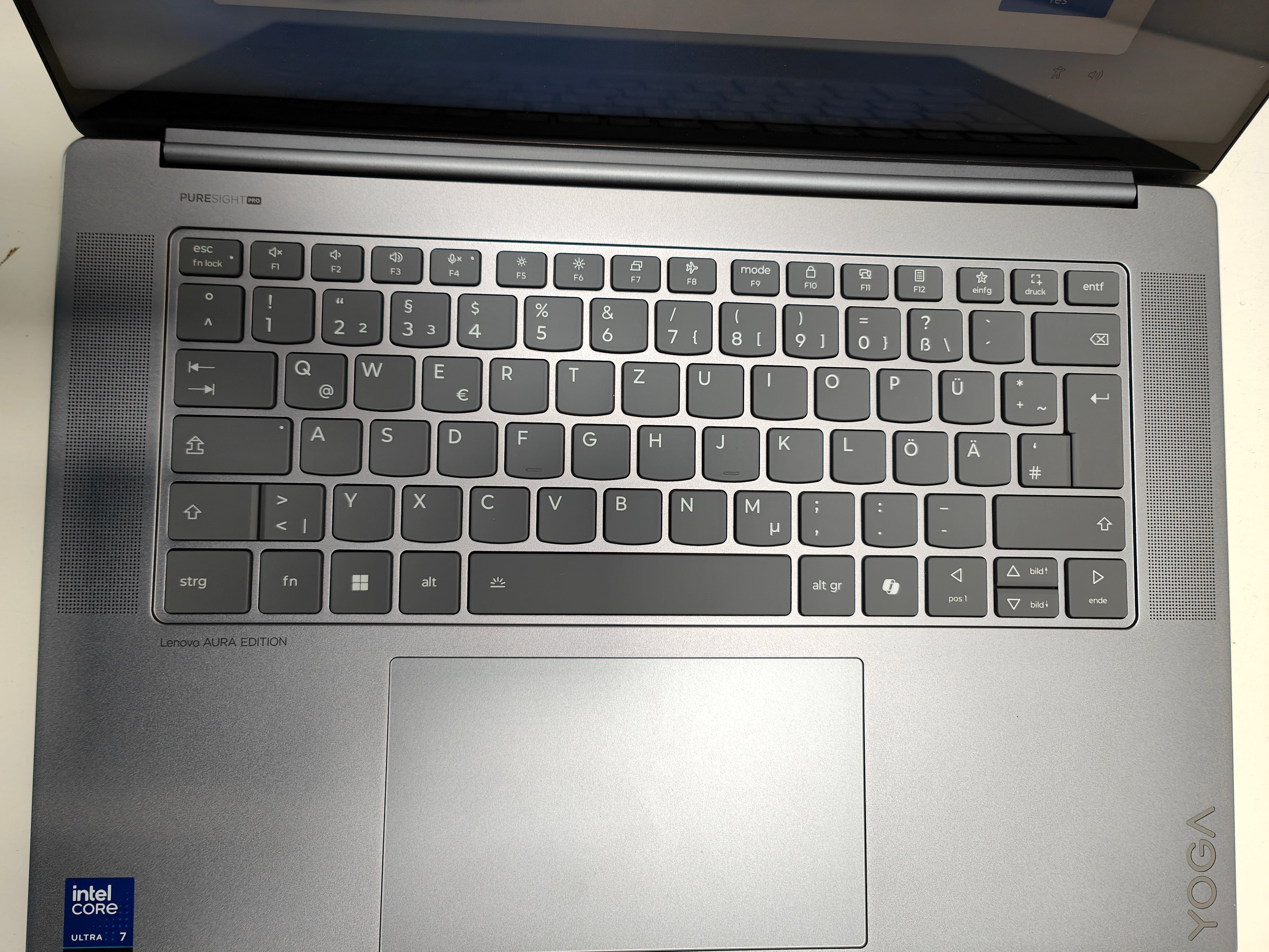 Lenovo Yoga Slim 7 15ILL9 83HM001GGE QWERTY