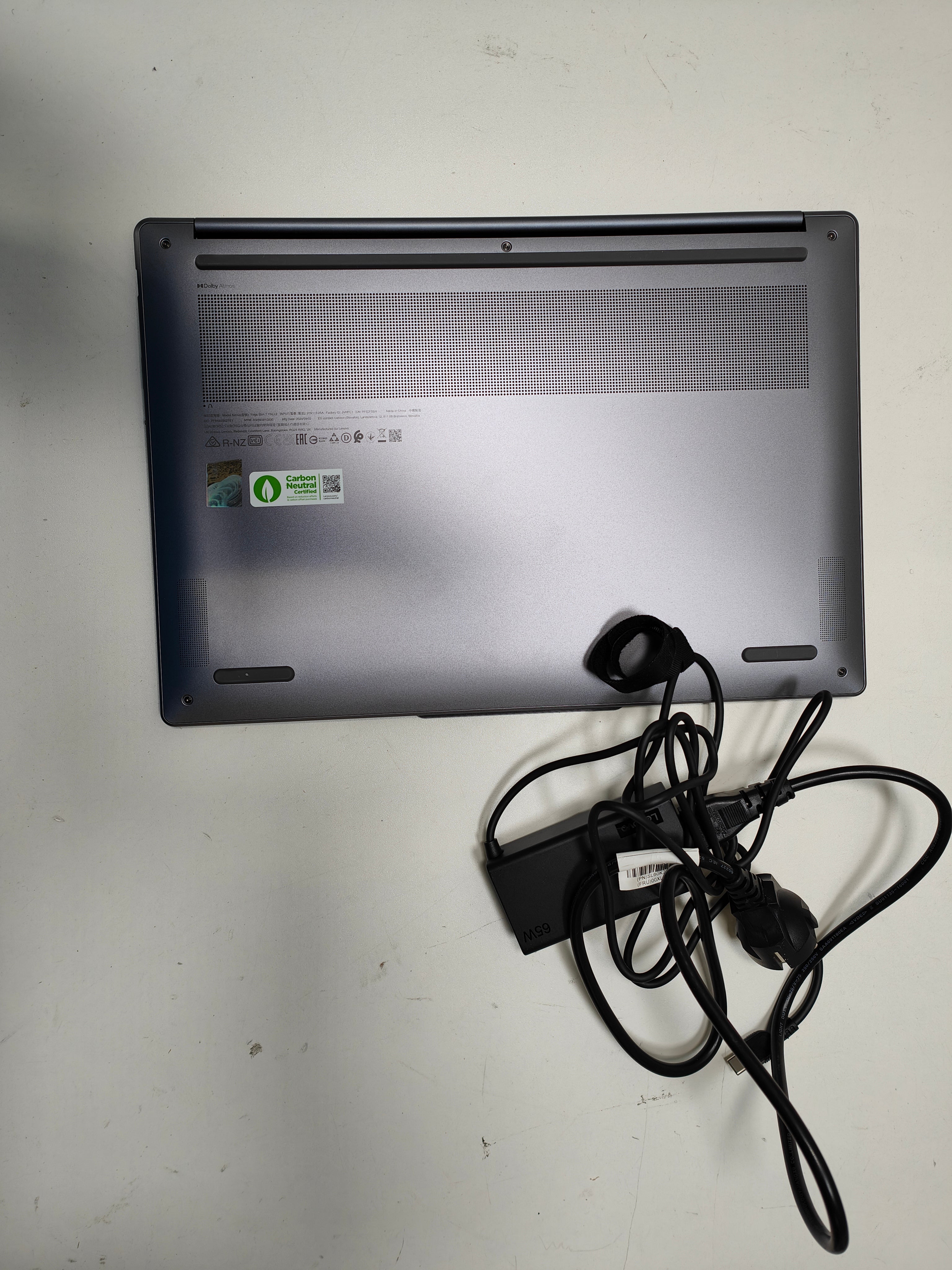 Lenovo Yoga Slim 7 15ILL9 83HM001GGE QWERTY