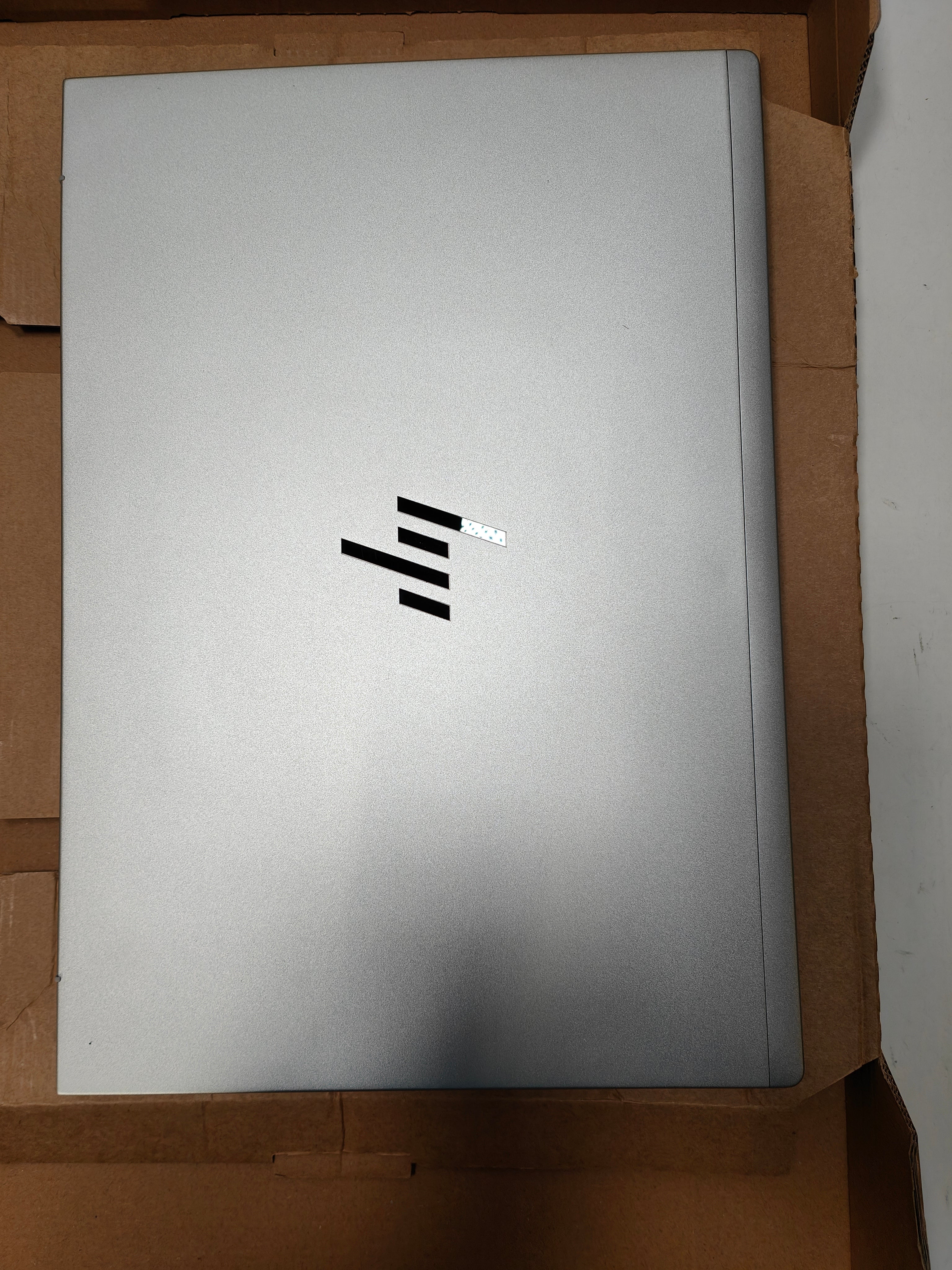 HP EliteBook 660 G11 - B2PR3ES QWERTY