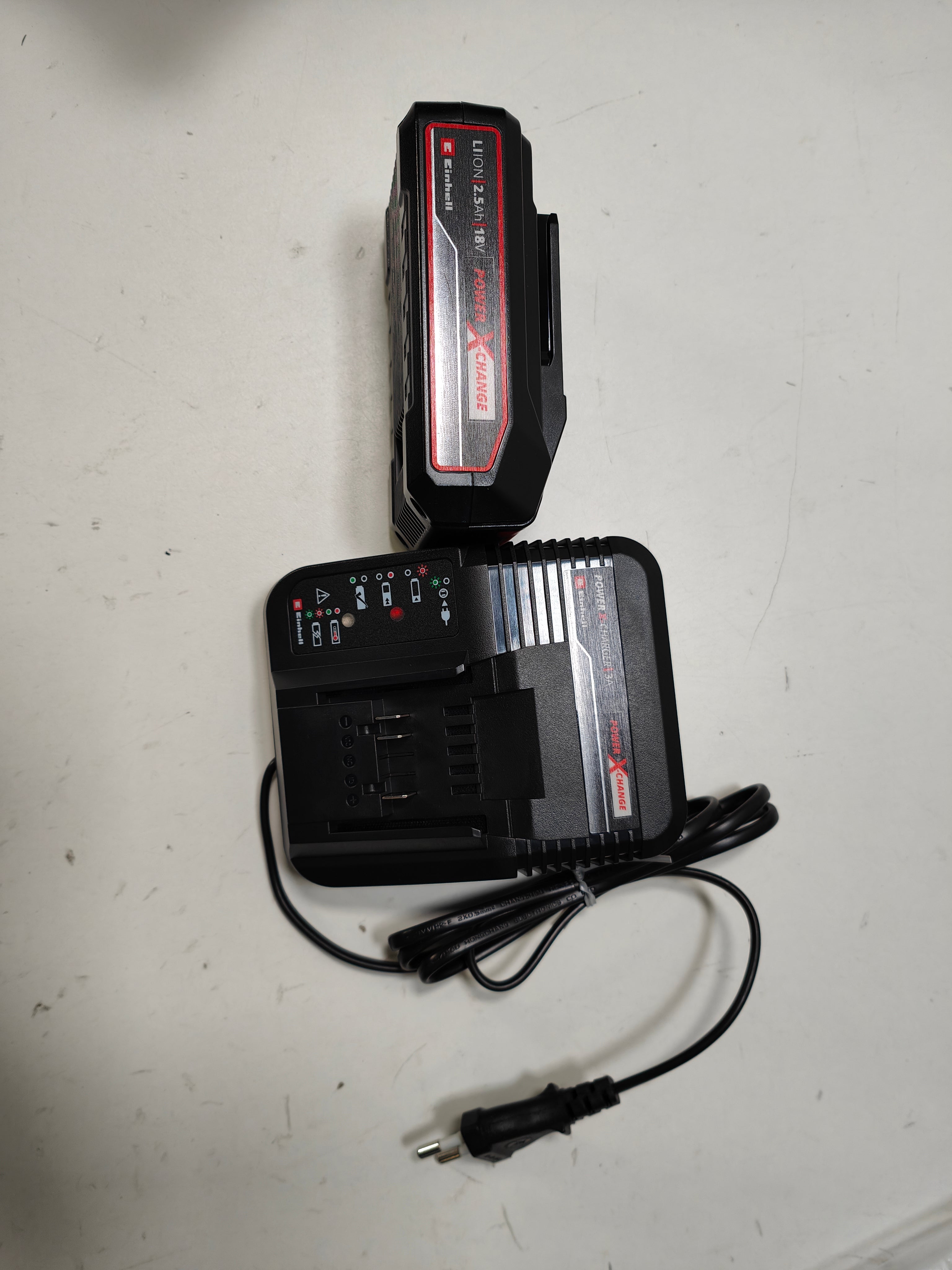Einhell Power-X-Change 2,5 Ah Accu en oplader