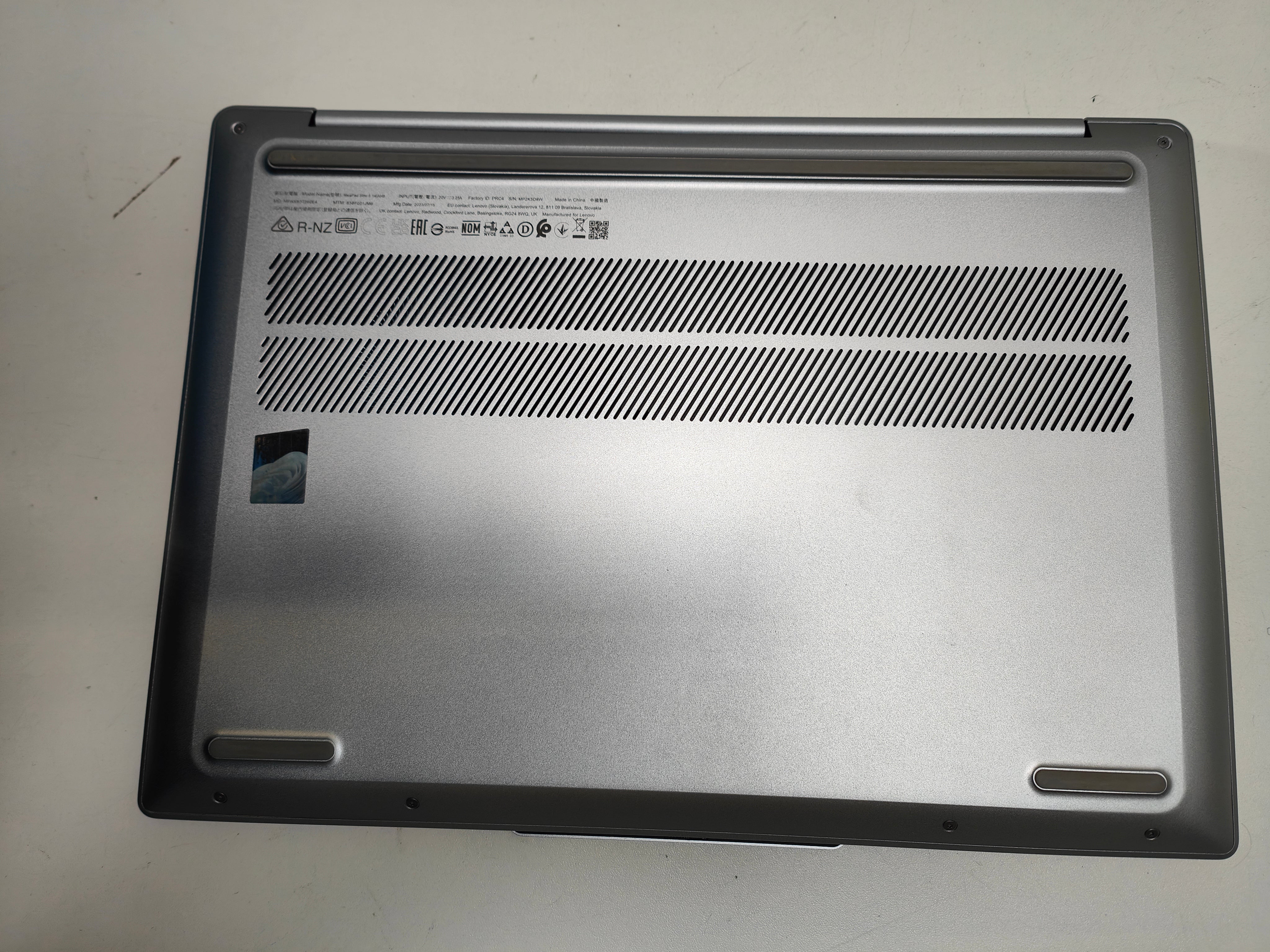 Lenovo IdeaPad Slim 5 14IAH8 83BF001JMB AZERTY