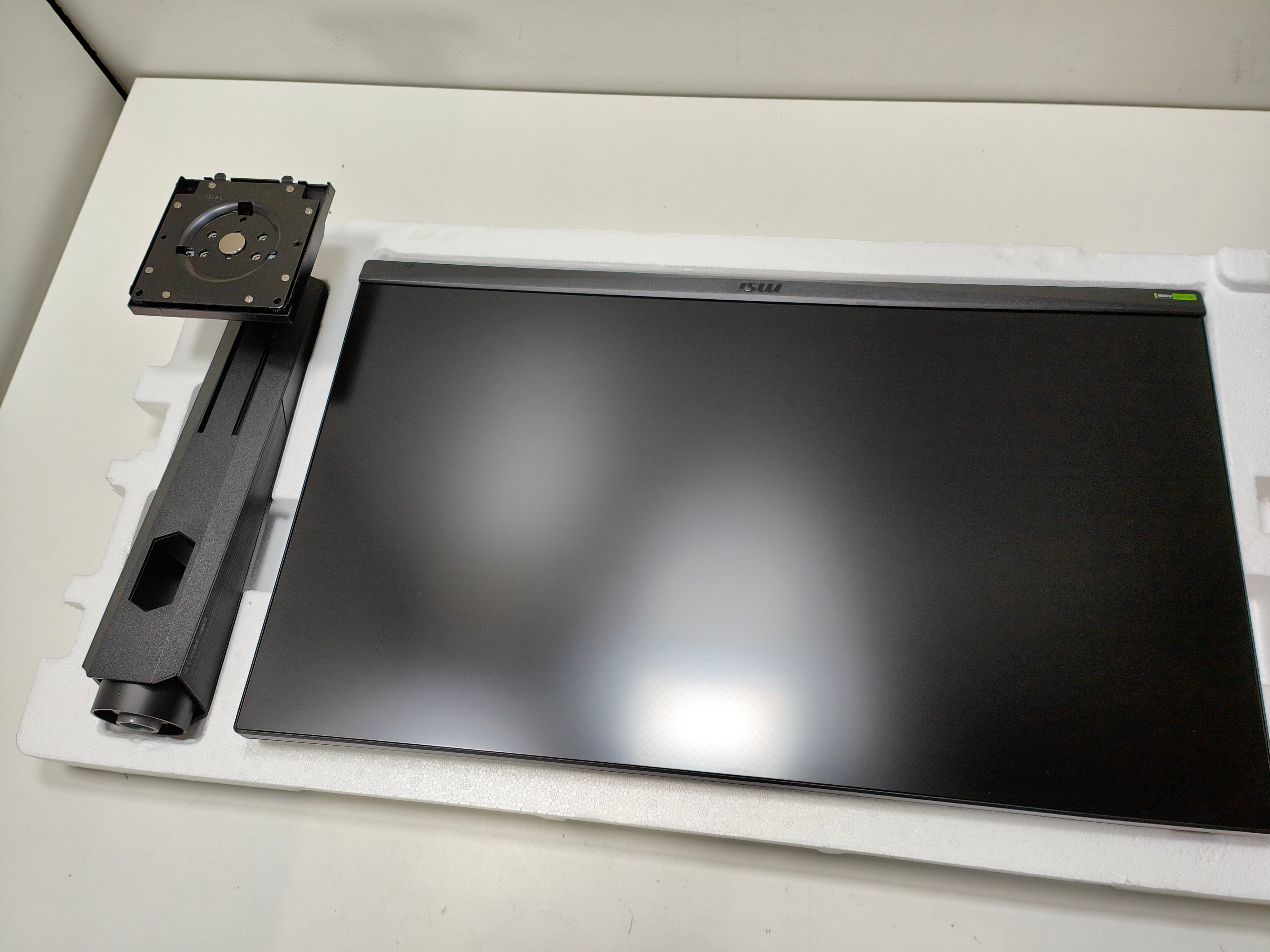 MSI Optix MAG274QRFDE QD