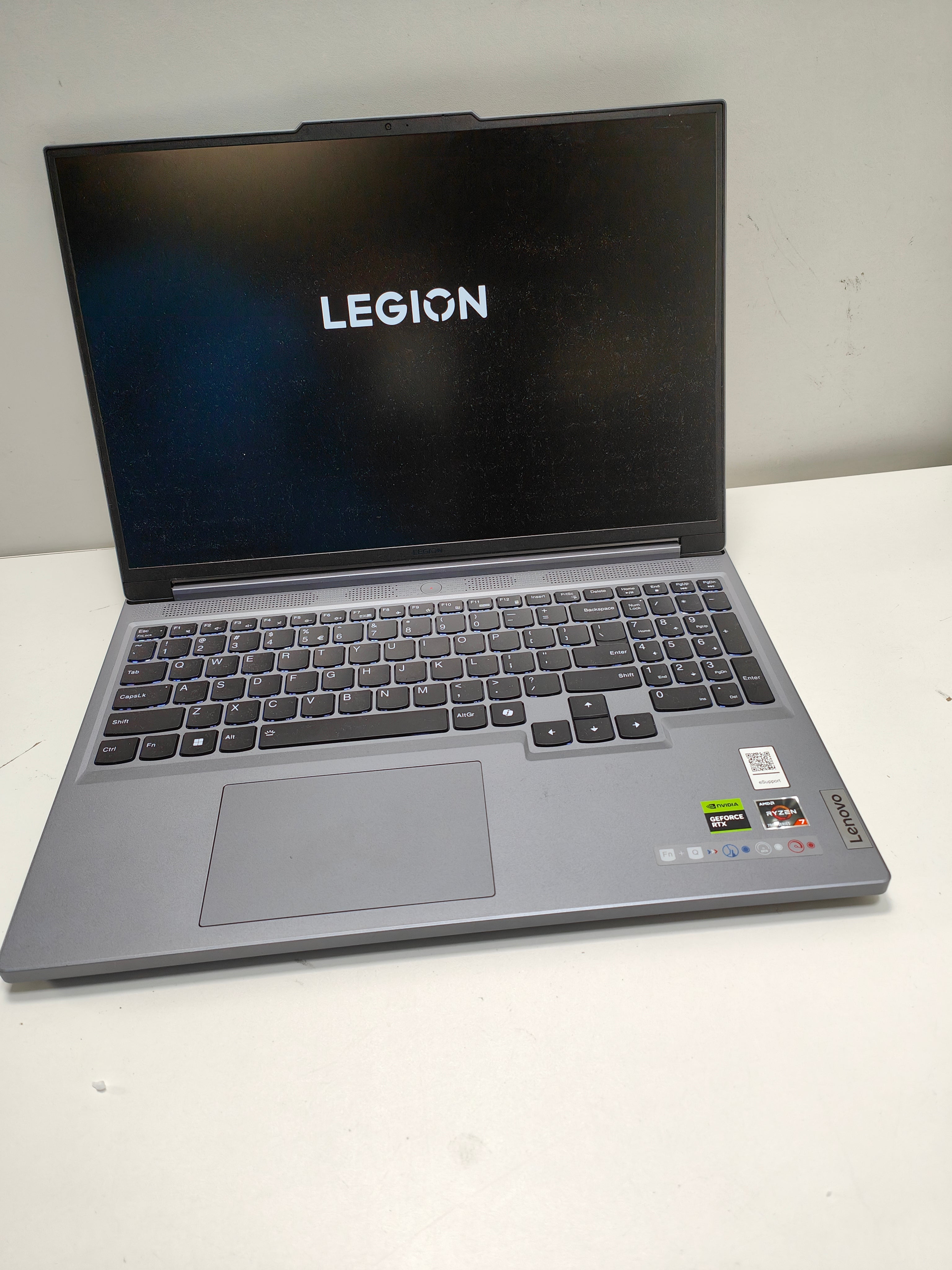 Lenovo Legion Slim 5 16ARP9 83EX0027MH QWERTY