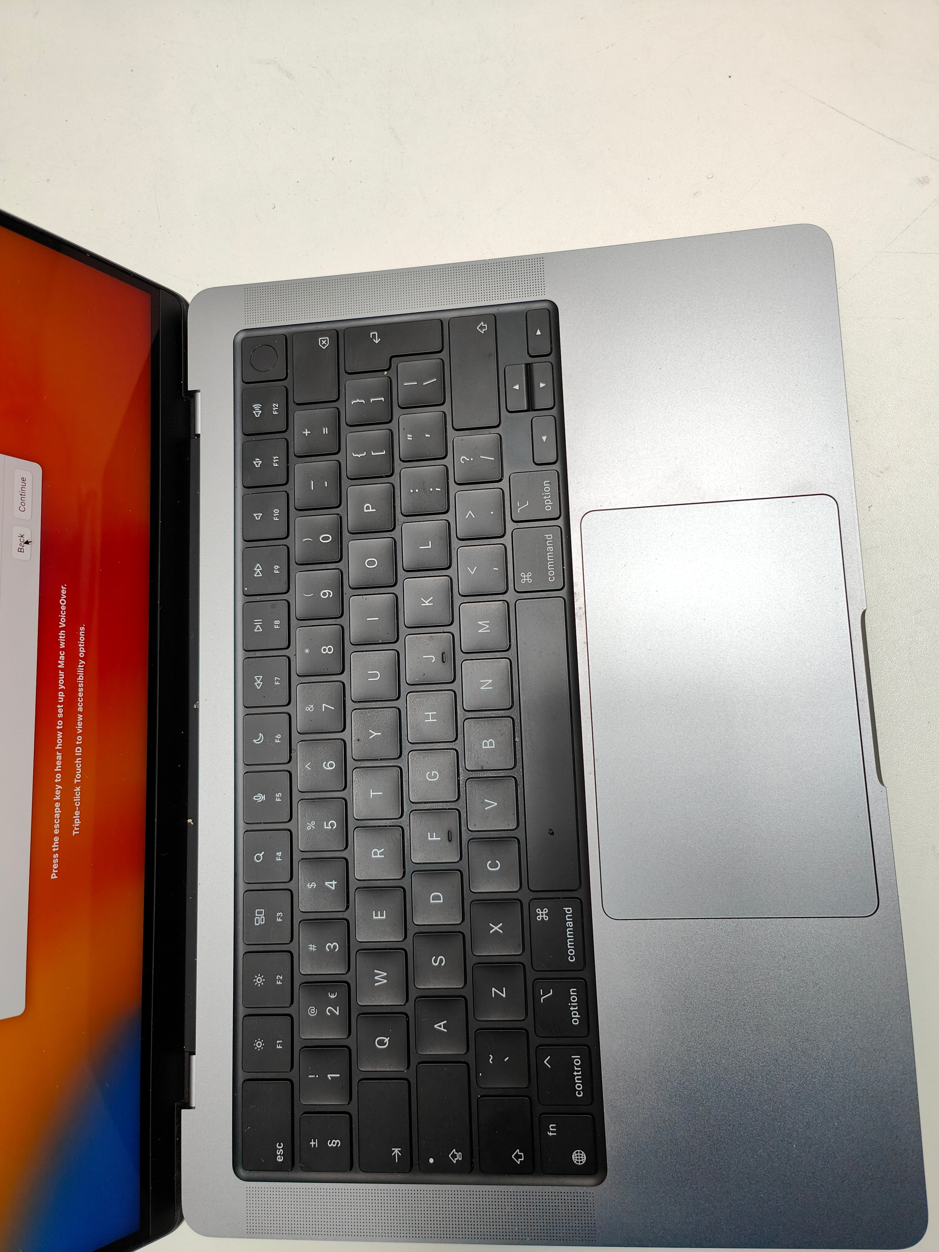 Apple MacBook Pro 14" 2023 M2 Pro (10/16) 16/512 Gris sidéral QWERTY