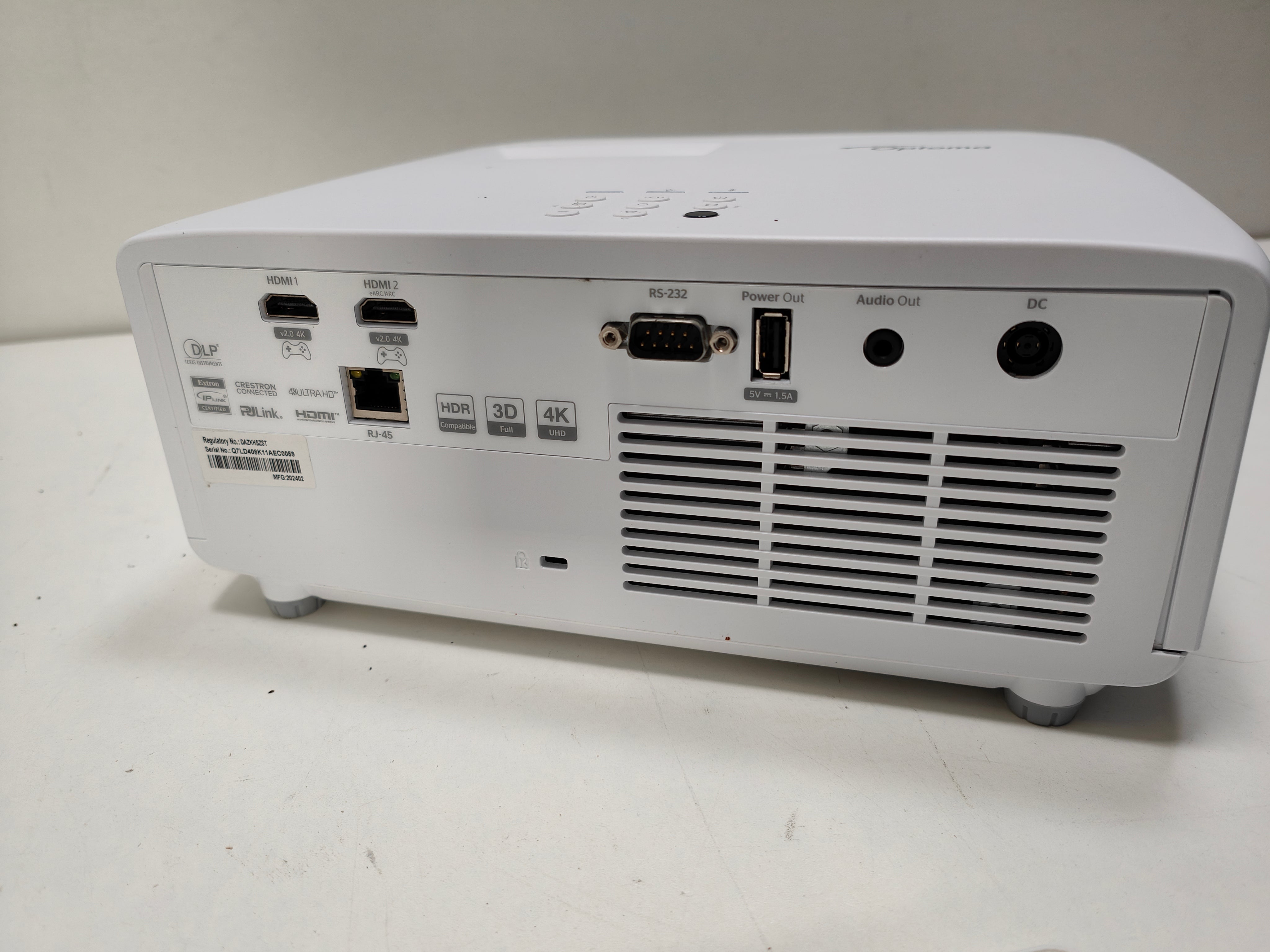 Optoma UHZ35ST