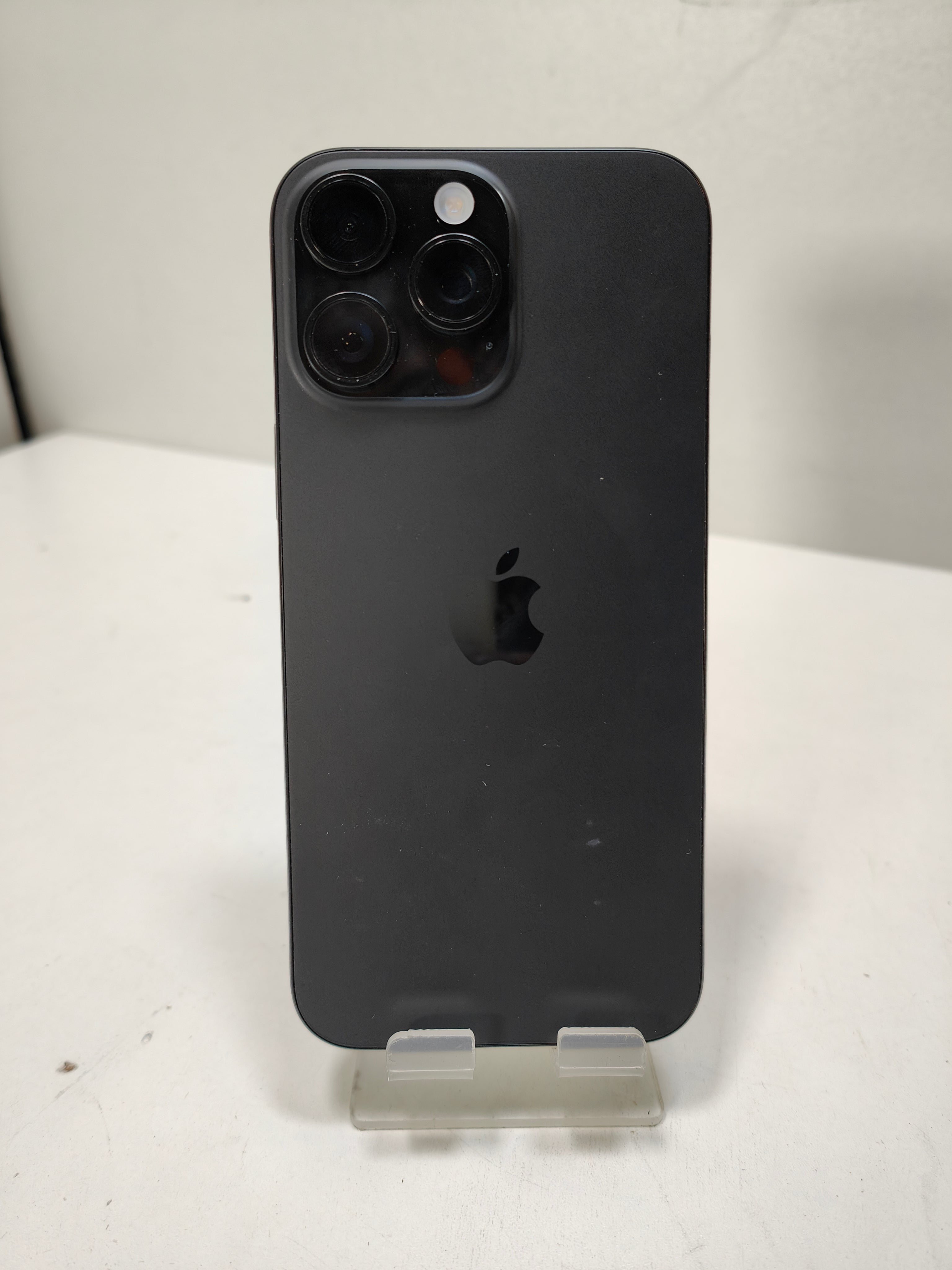 Apple iPhone 16 Pro Max 256GB Schwarz Titan