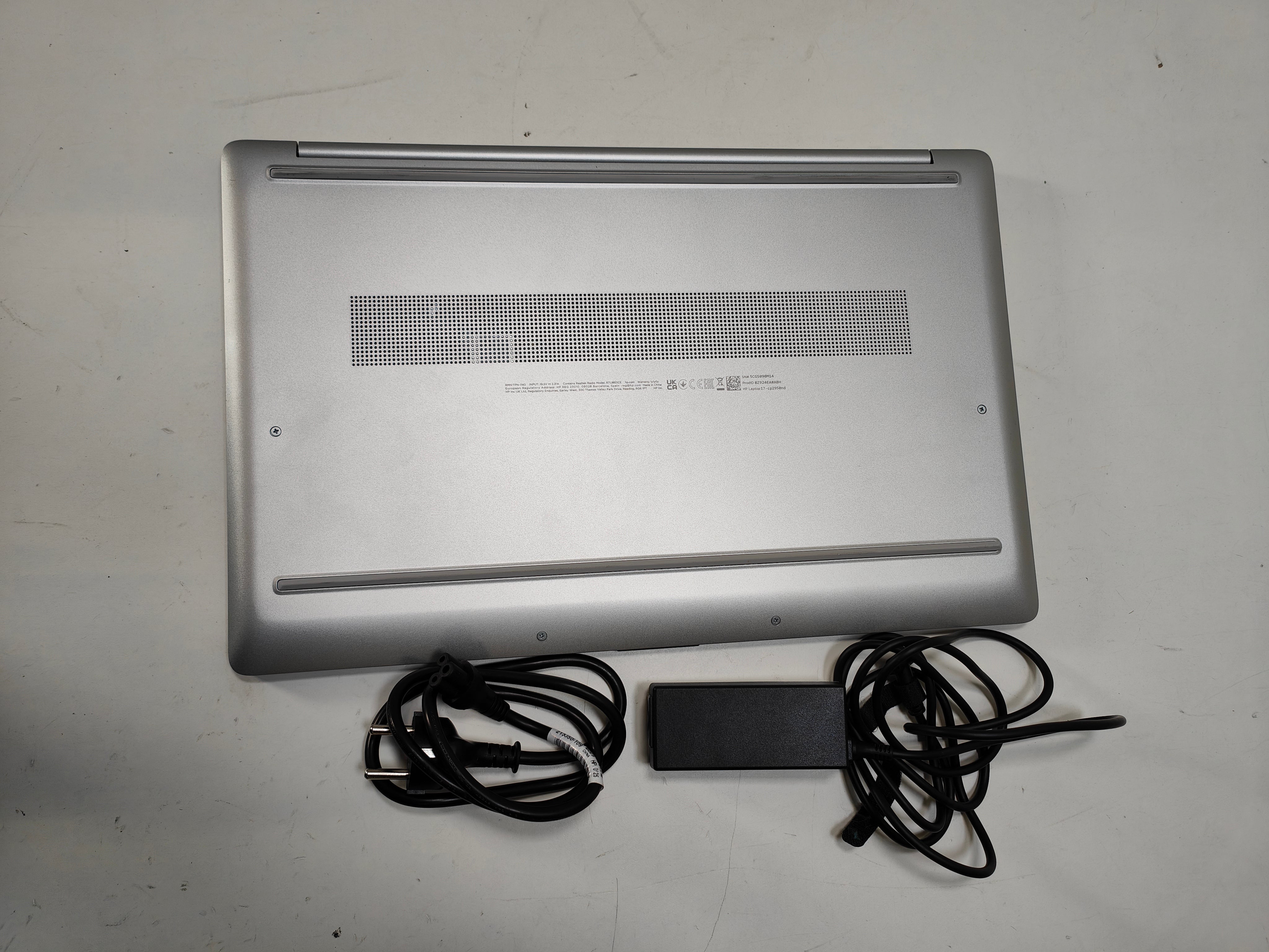 HP Laptop 17-cp2950nd QWERTY