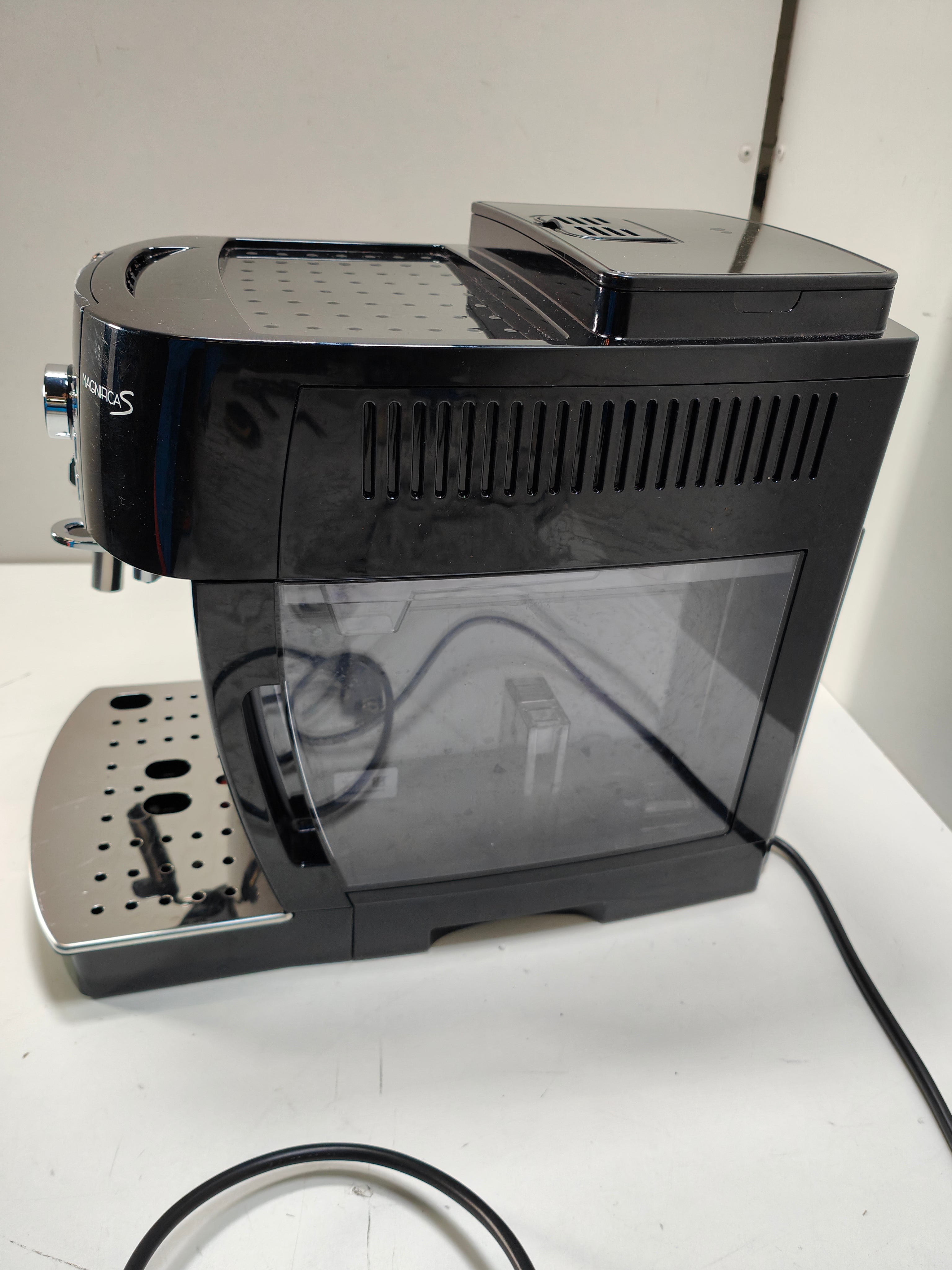 DeLonghi ECAM 21.117.B Magnifica S