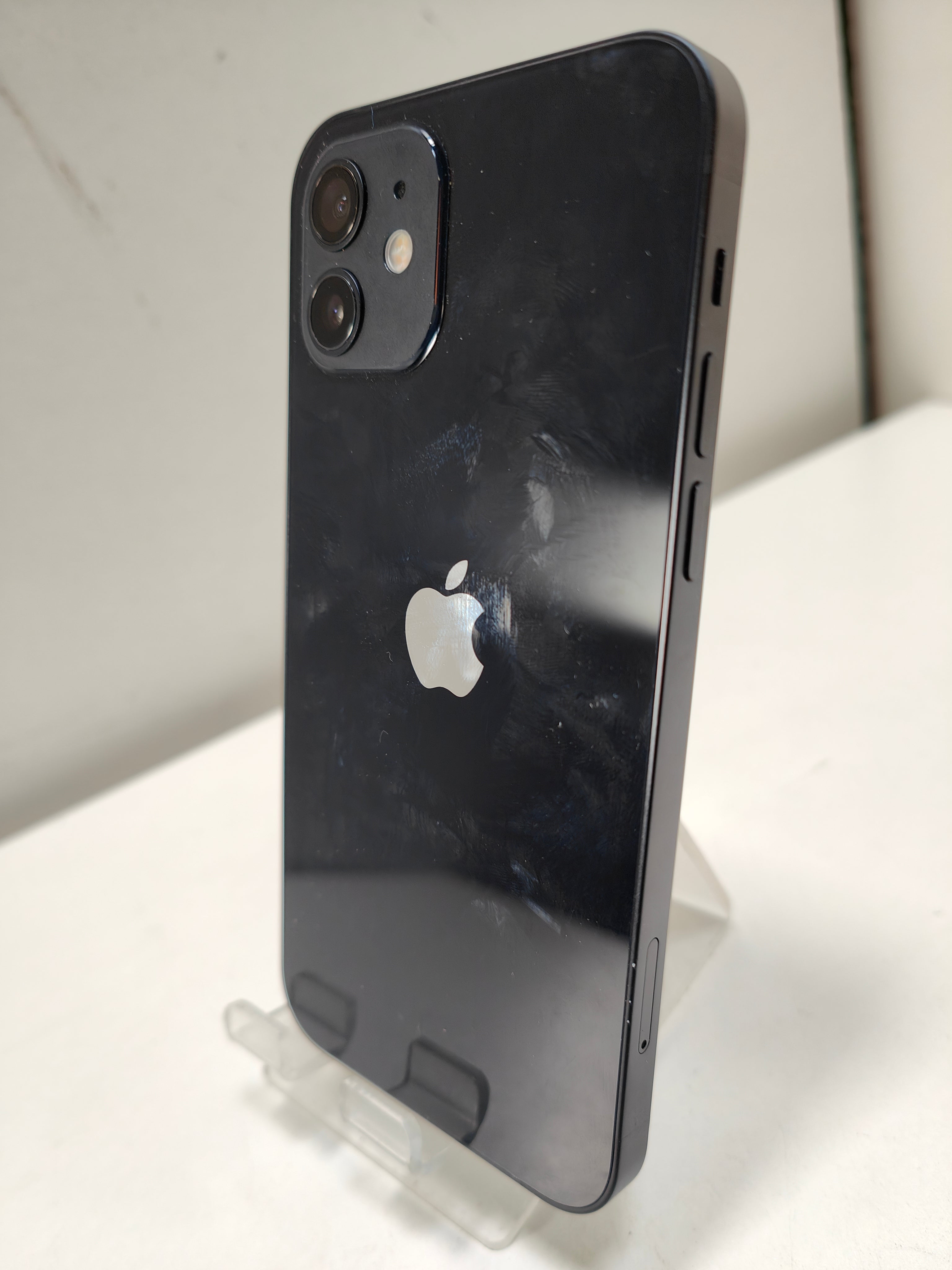 Generalüberholtes iPhone 12 64GB Schwarz