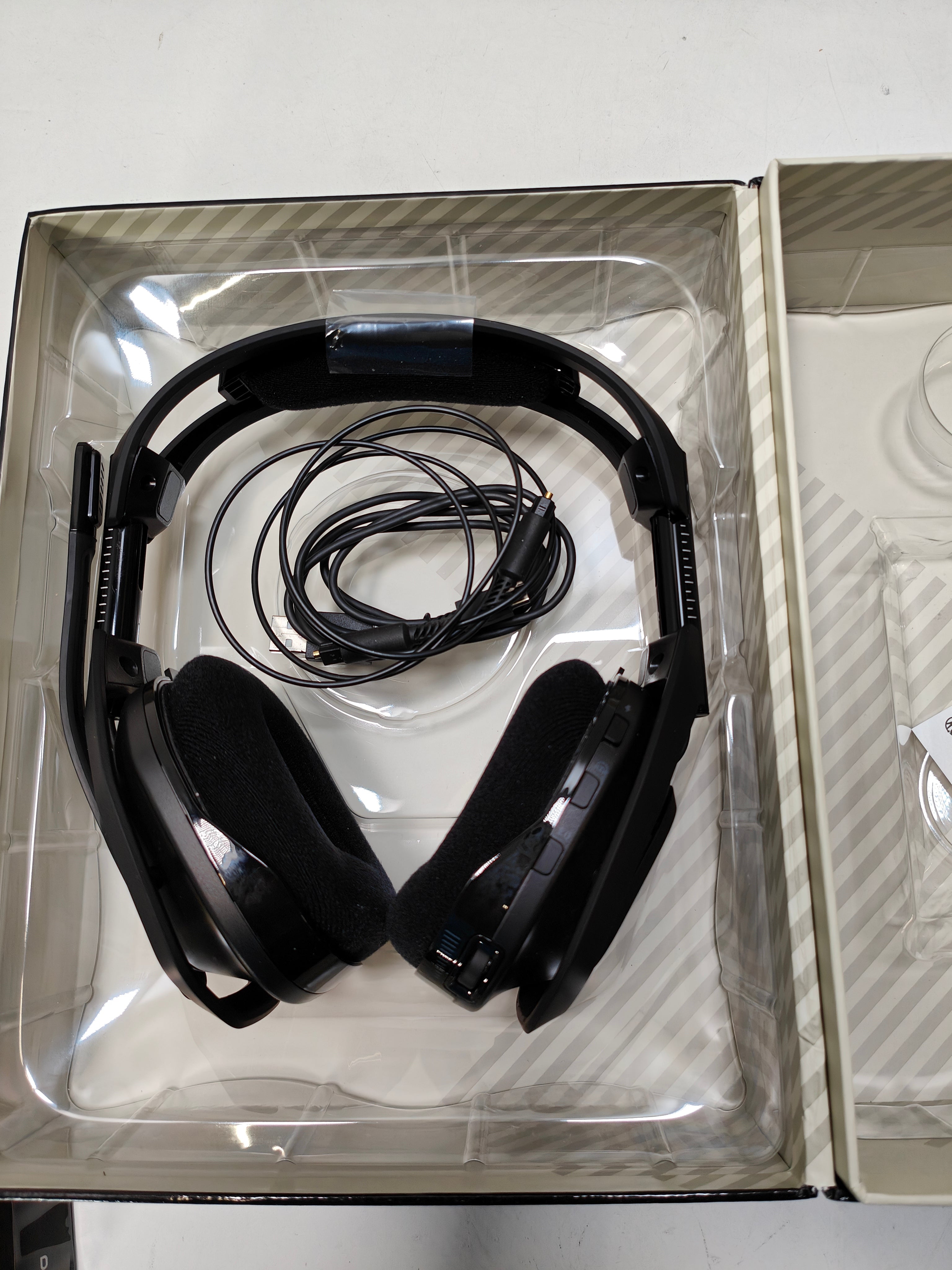 Astro A50 Wireless + Base Station PS4 Edition