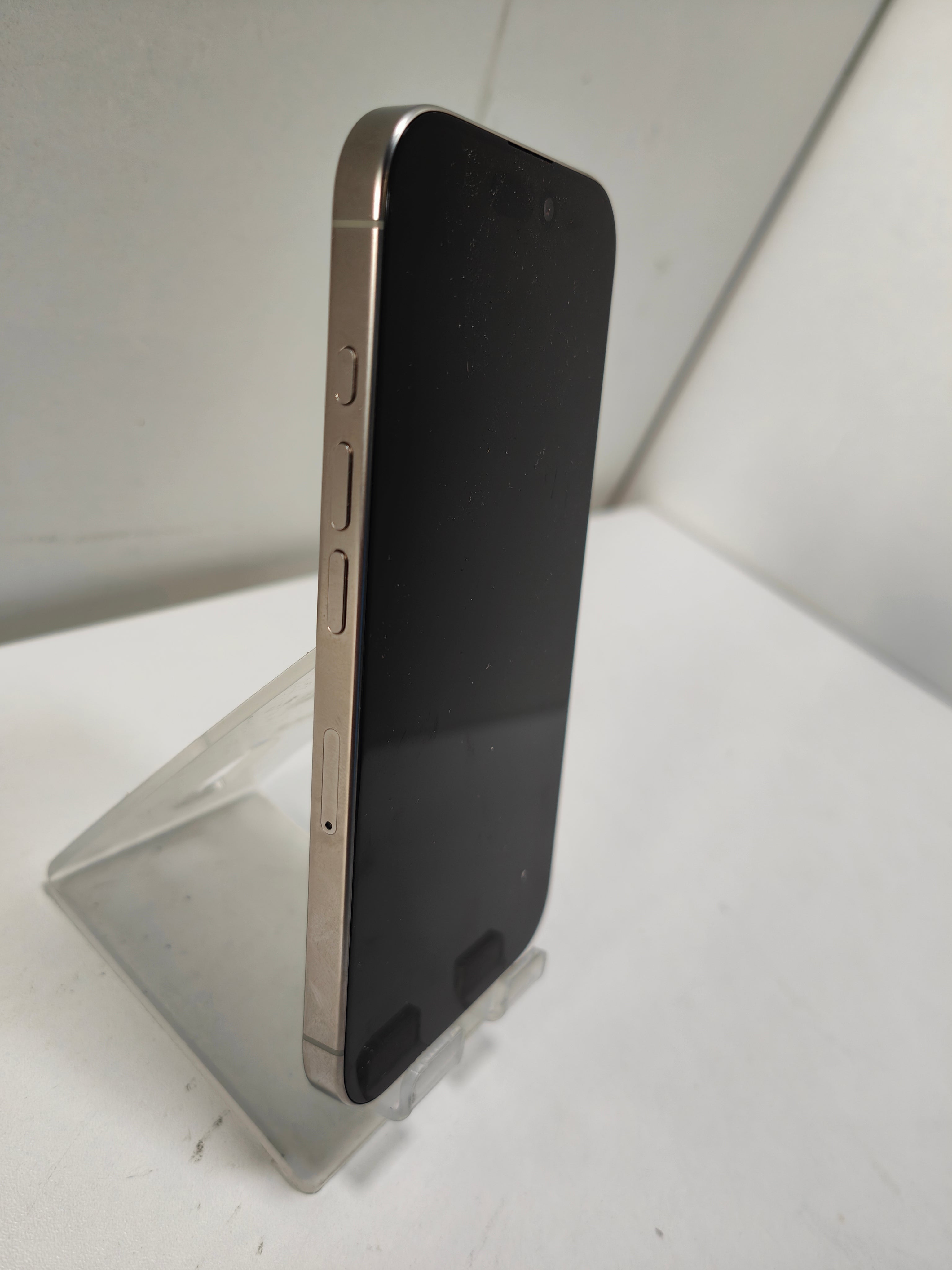 Apple iPhone 16 Pro 256GB Natural Titanium