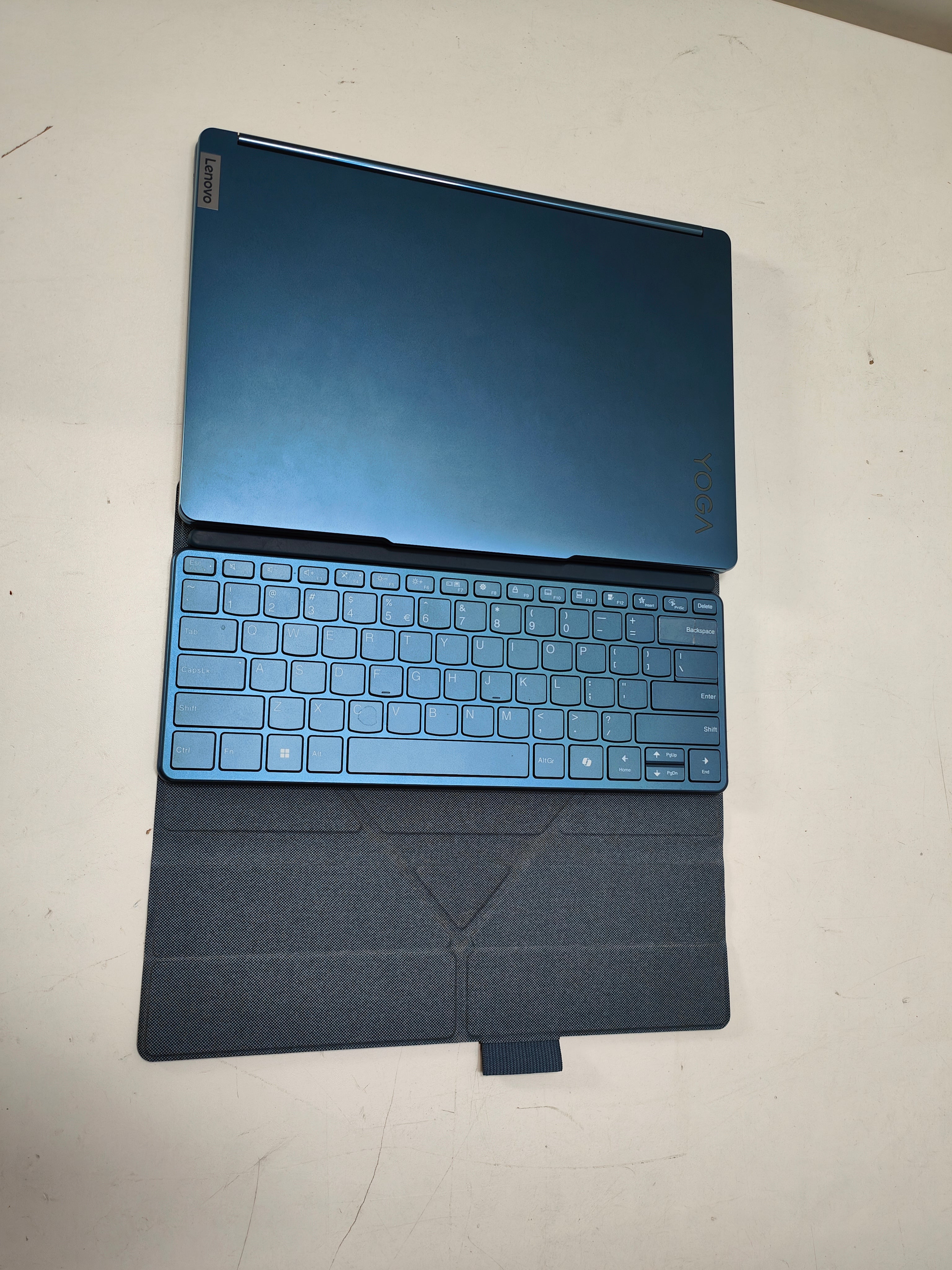 Lenovo Yoga Book 9 83FF002WMH QWERTY