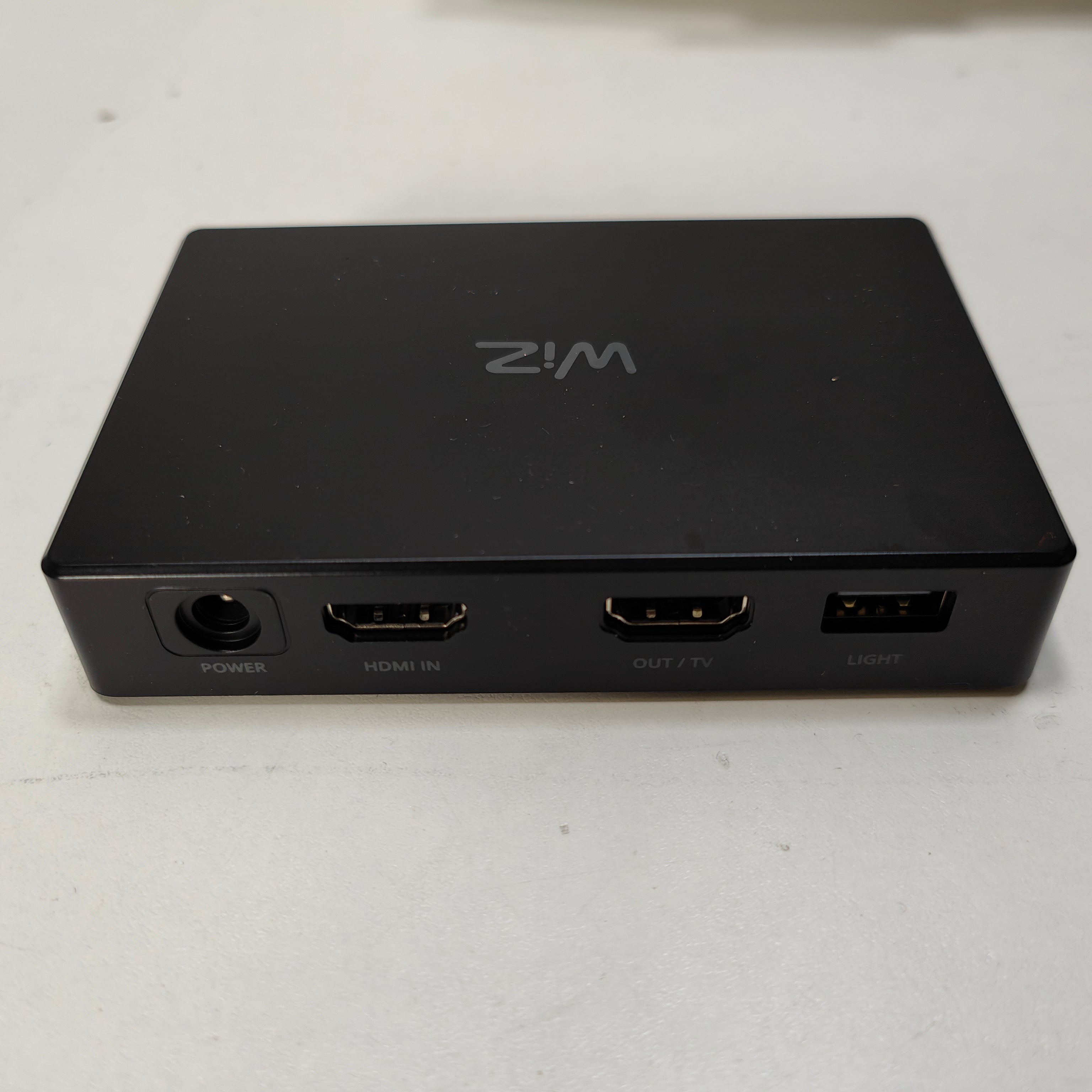 WiZ Verbundene HDMI-Sync-Box + Lichtstreifen für 55-65 Zoll Fernseher