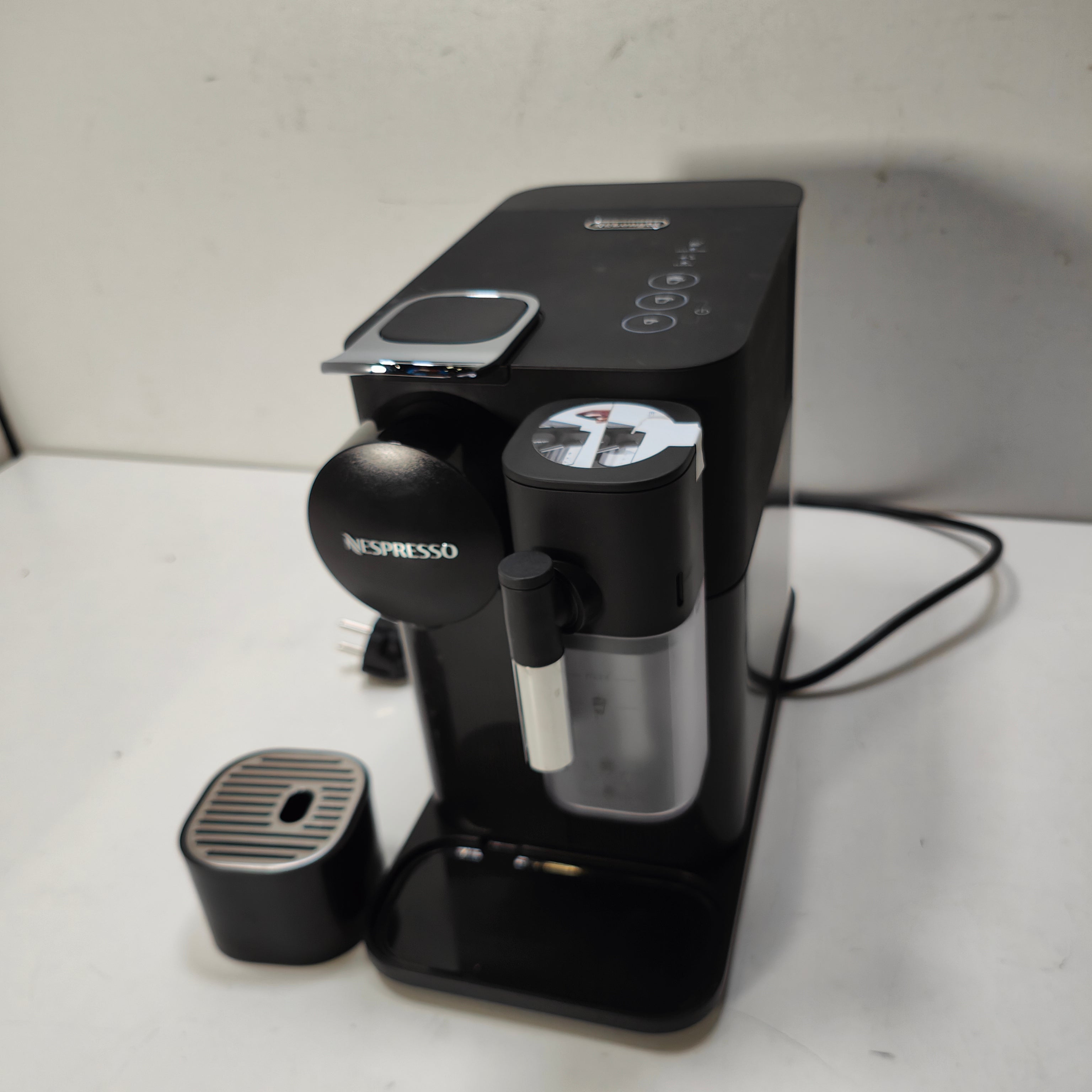 DeLonghi Nespresso Lattissima One EN510.B Noir