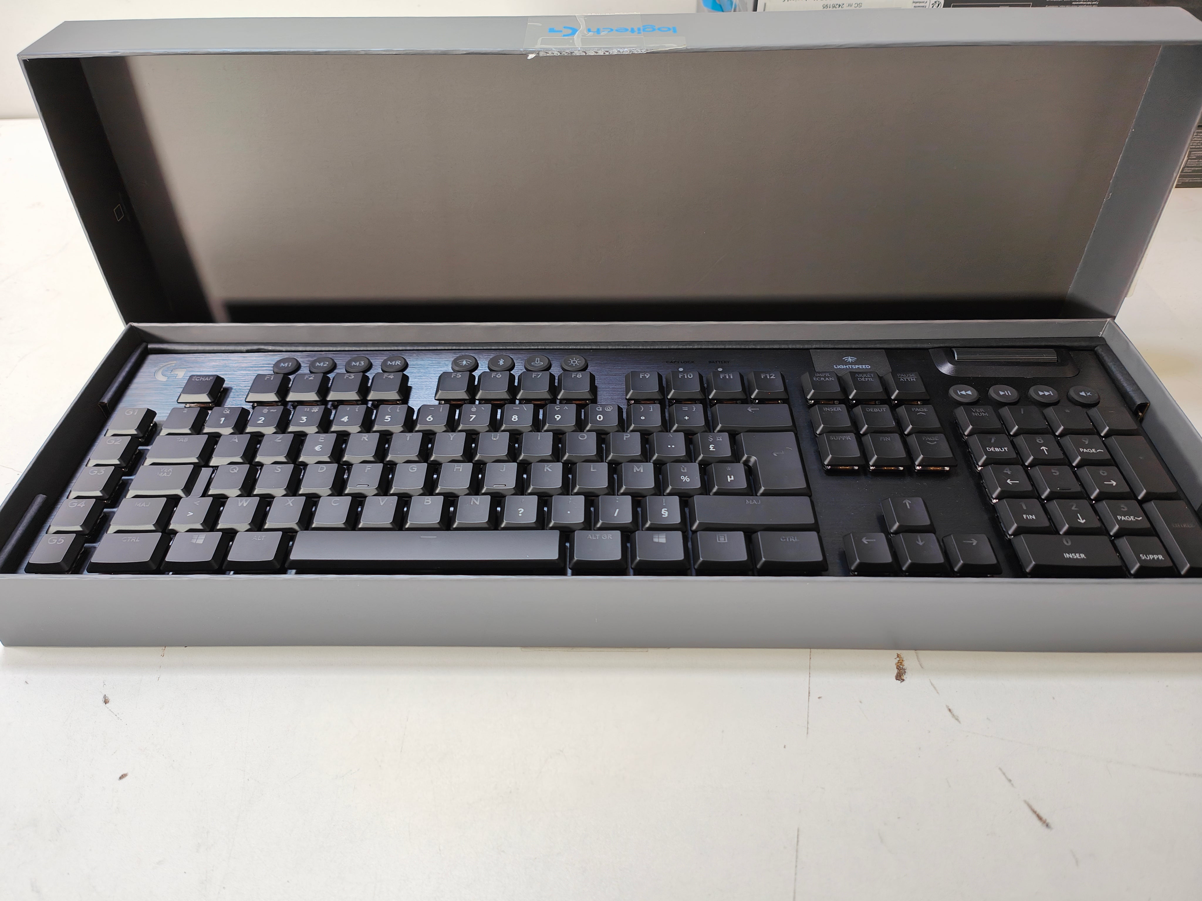 Logitech G 15 Lightspeed Wireless RGB Mechanical Gaming AZERTY