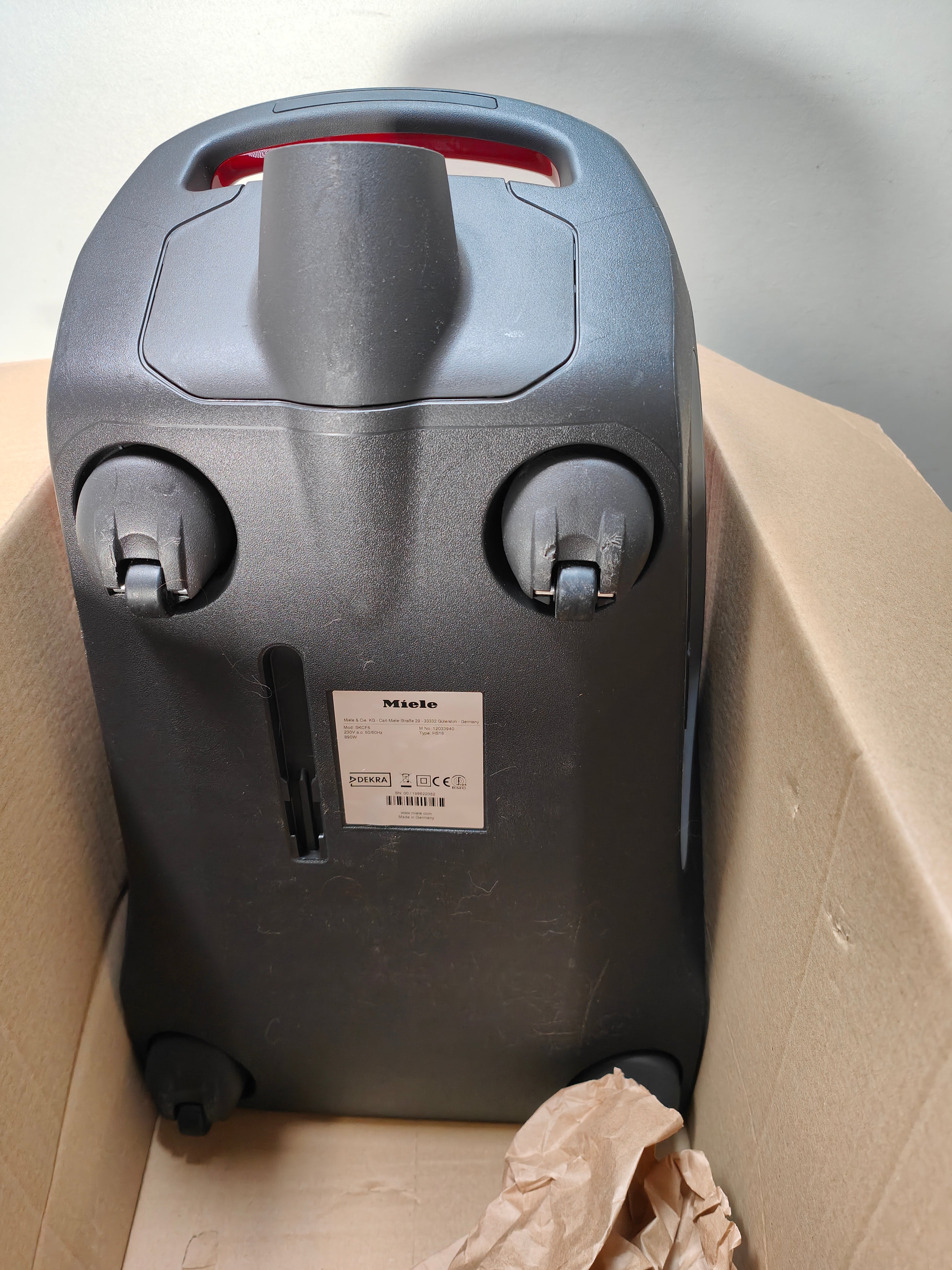 Miele Blizzard CX1 Cat & Dog PowerLine Mango Red