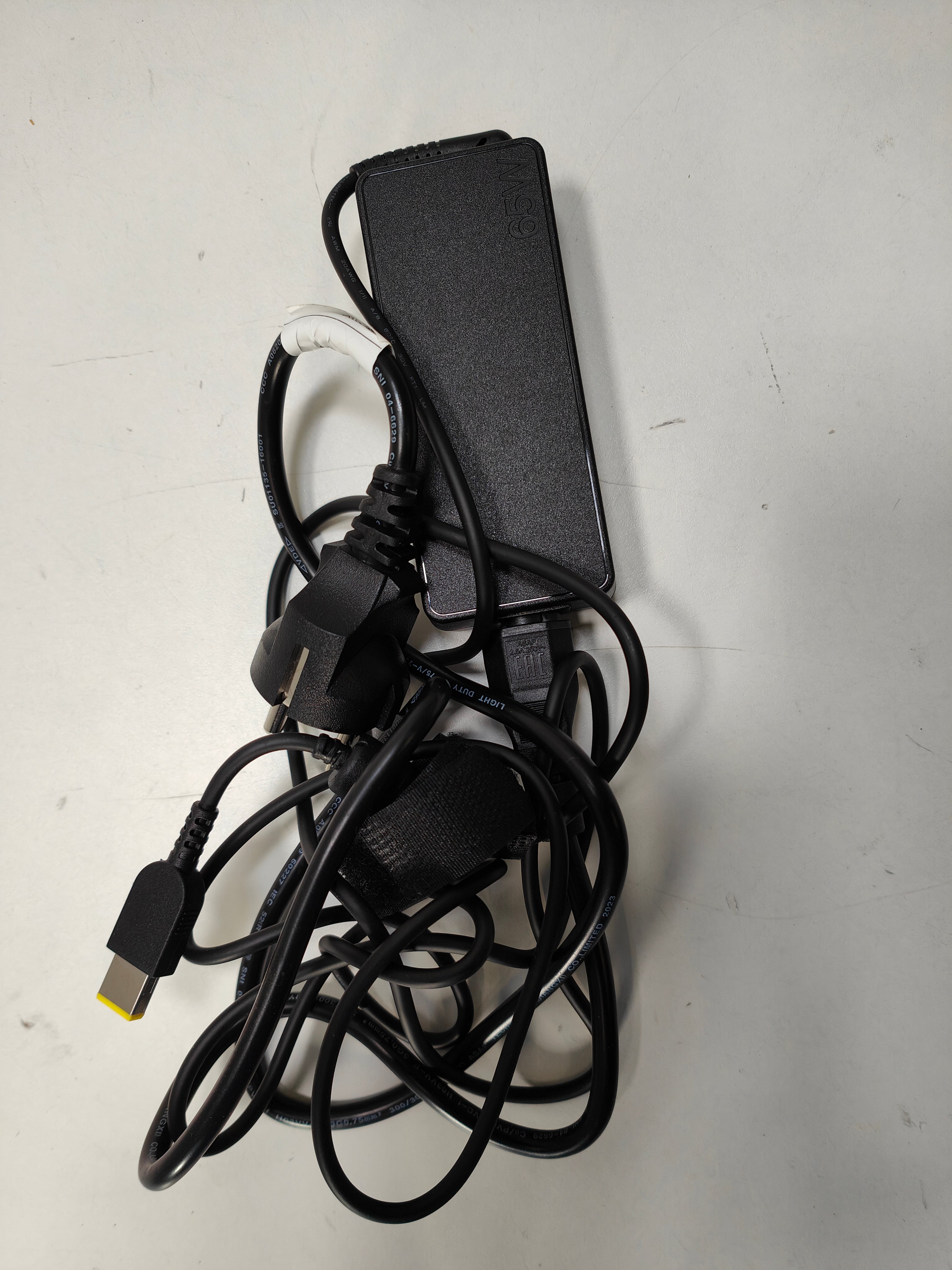 Lenovo ThinkCentre 65W AC Adapter (Slim Tip)-EU
