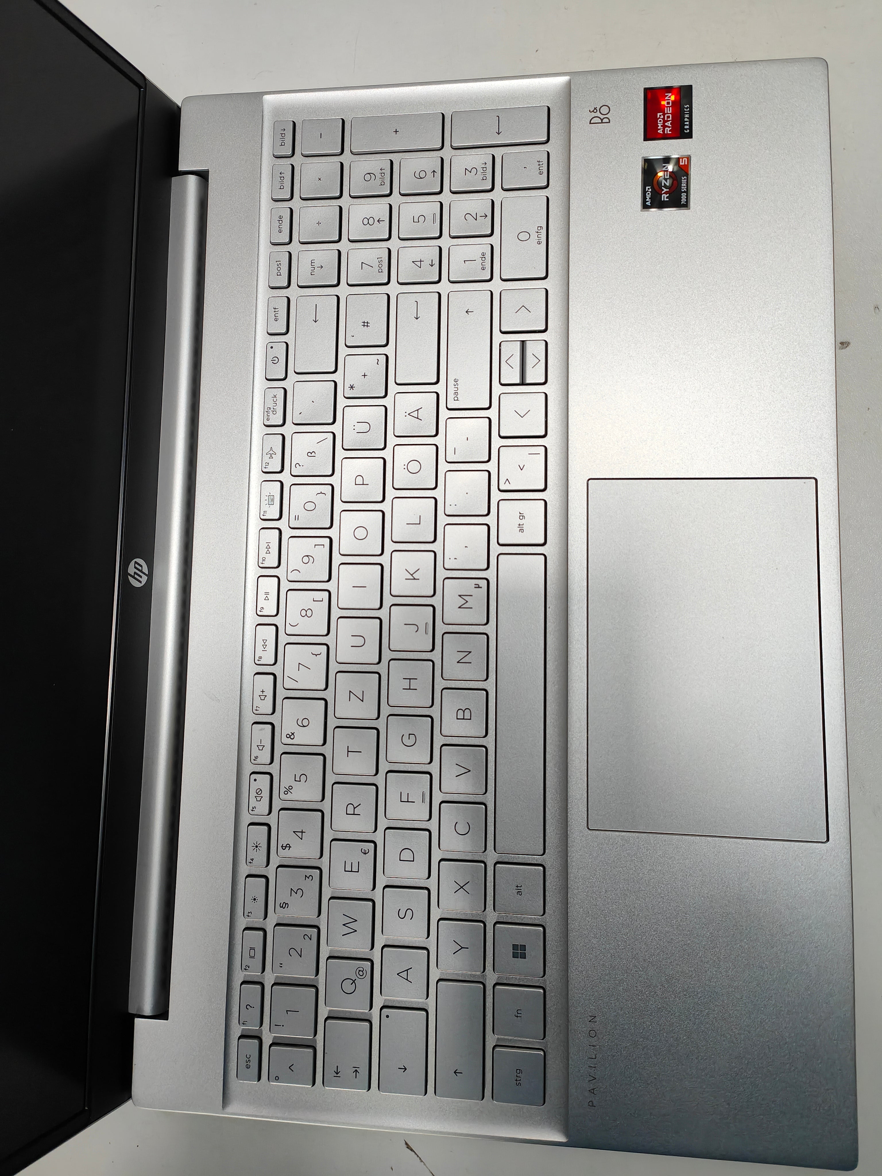 HP Pavilion 15-eh3056ng QWERTZ