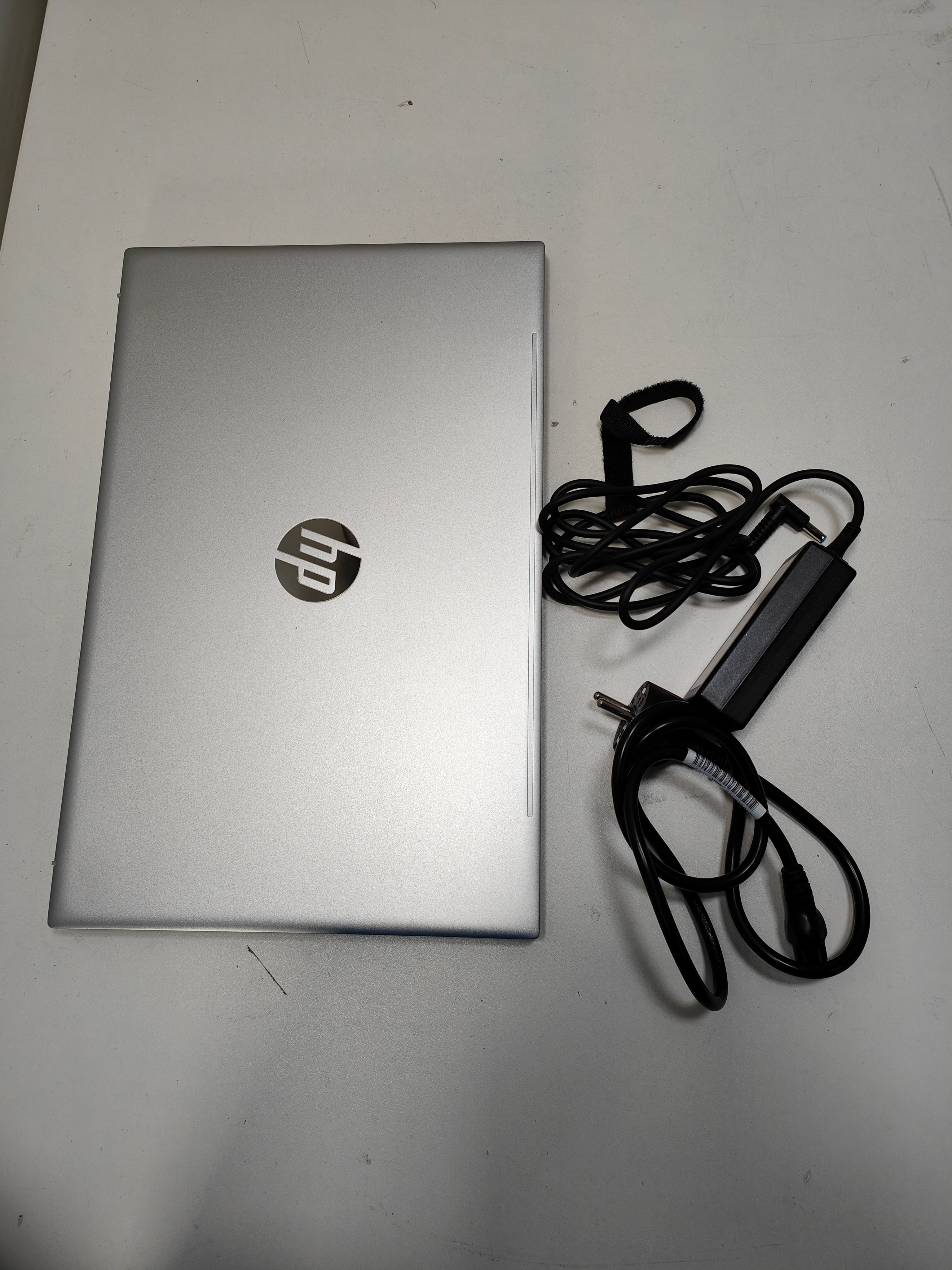 HP Pavilion 15-eh3056ng QWERTZ