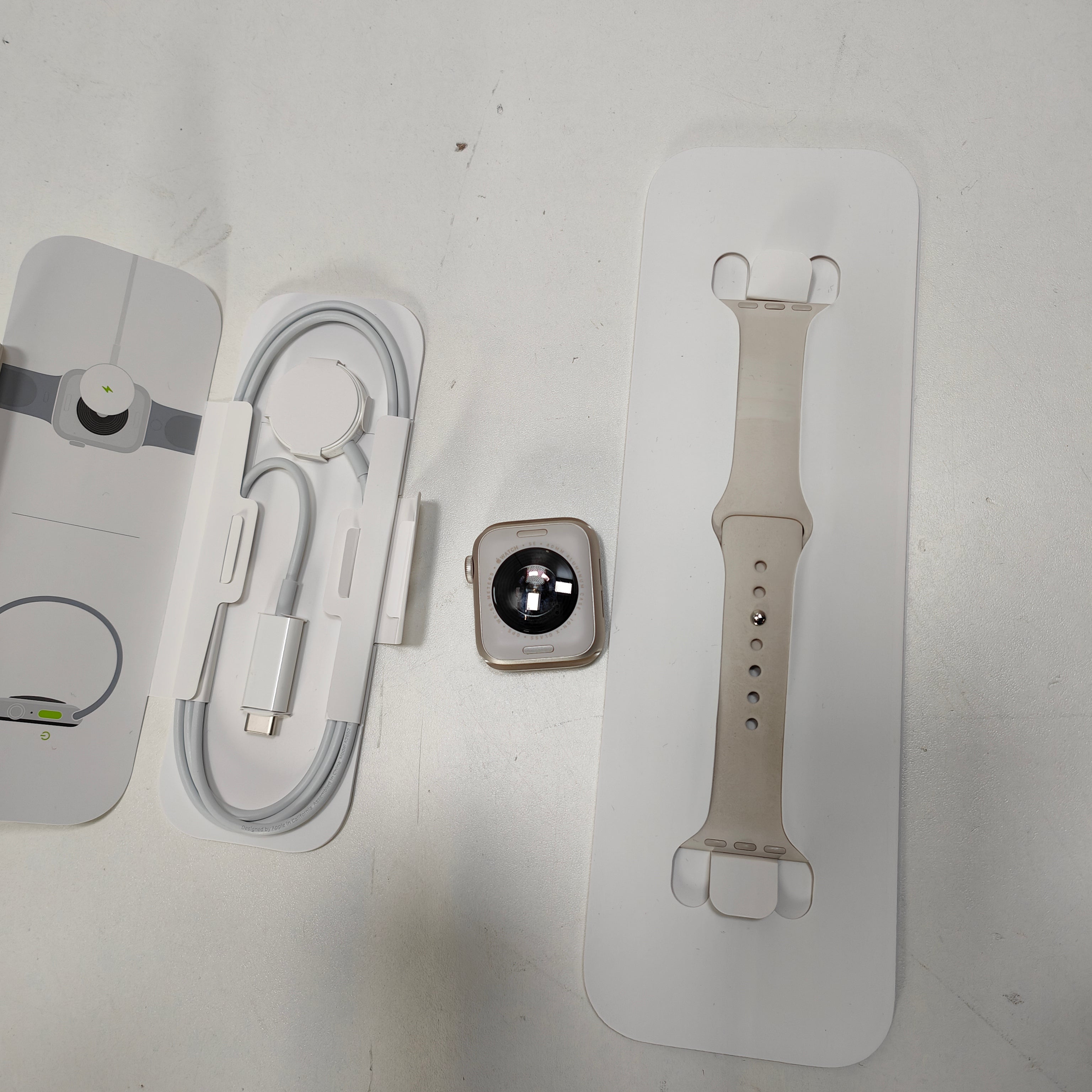 Apple Watch SE (2024) 40mm Starlight Sport Band S/M