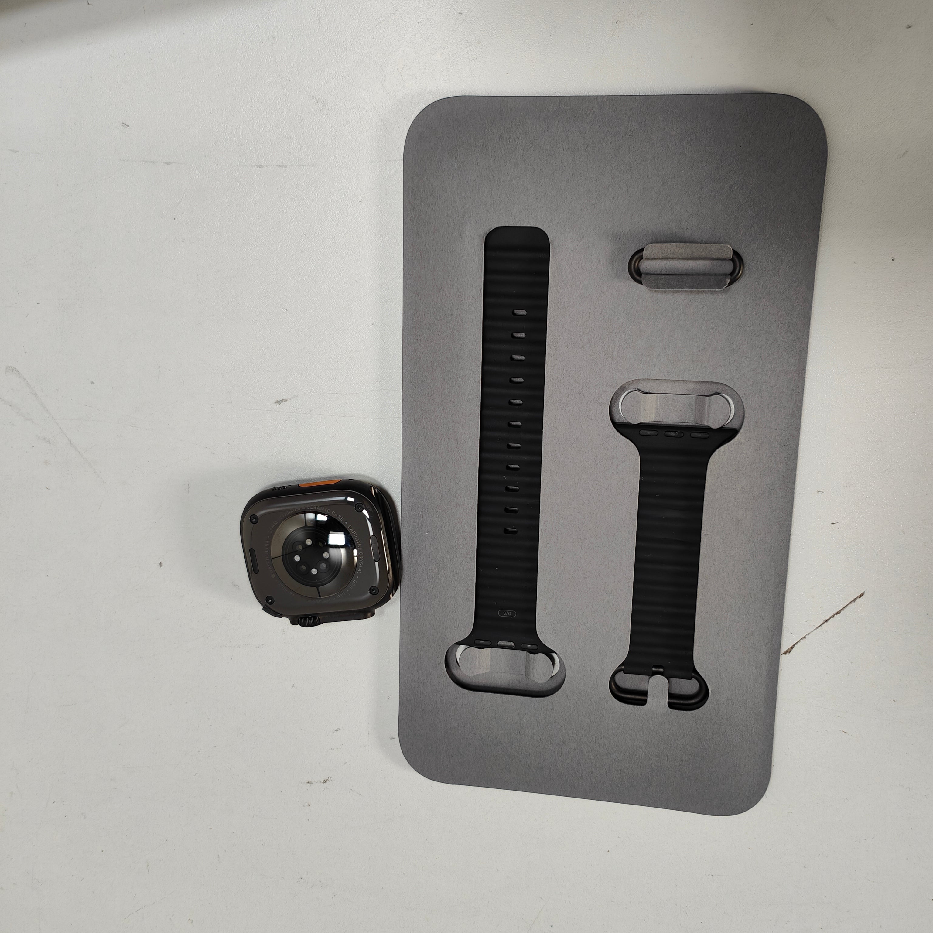 Apple Watch Ultra 2 4G 49mm Zwart Ocean Band Zwart