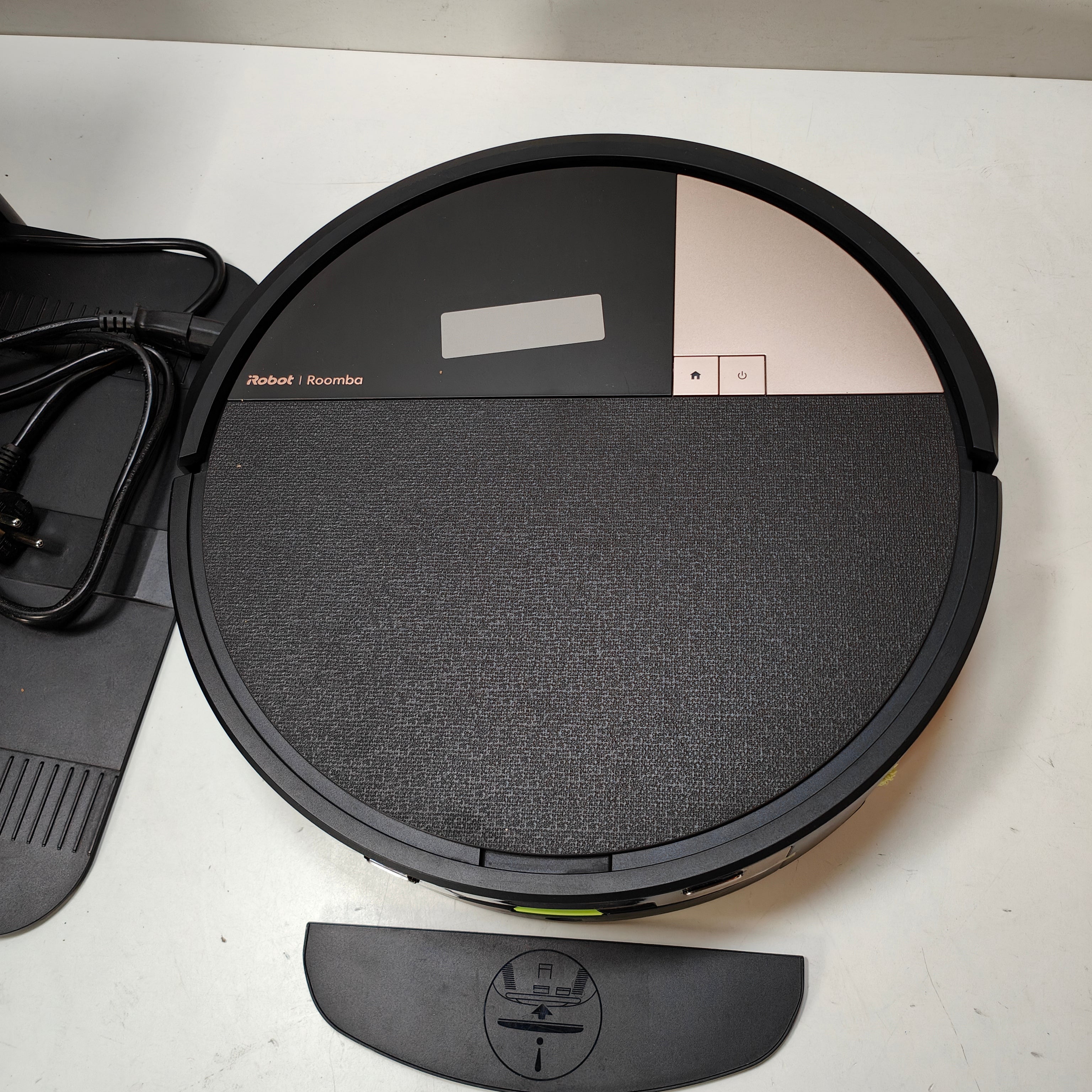 iRobot Roomba Max 705 Combo + Black