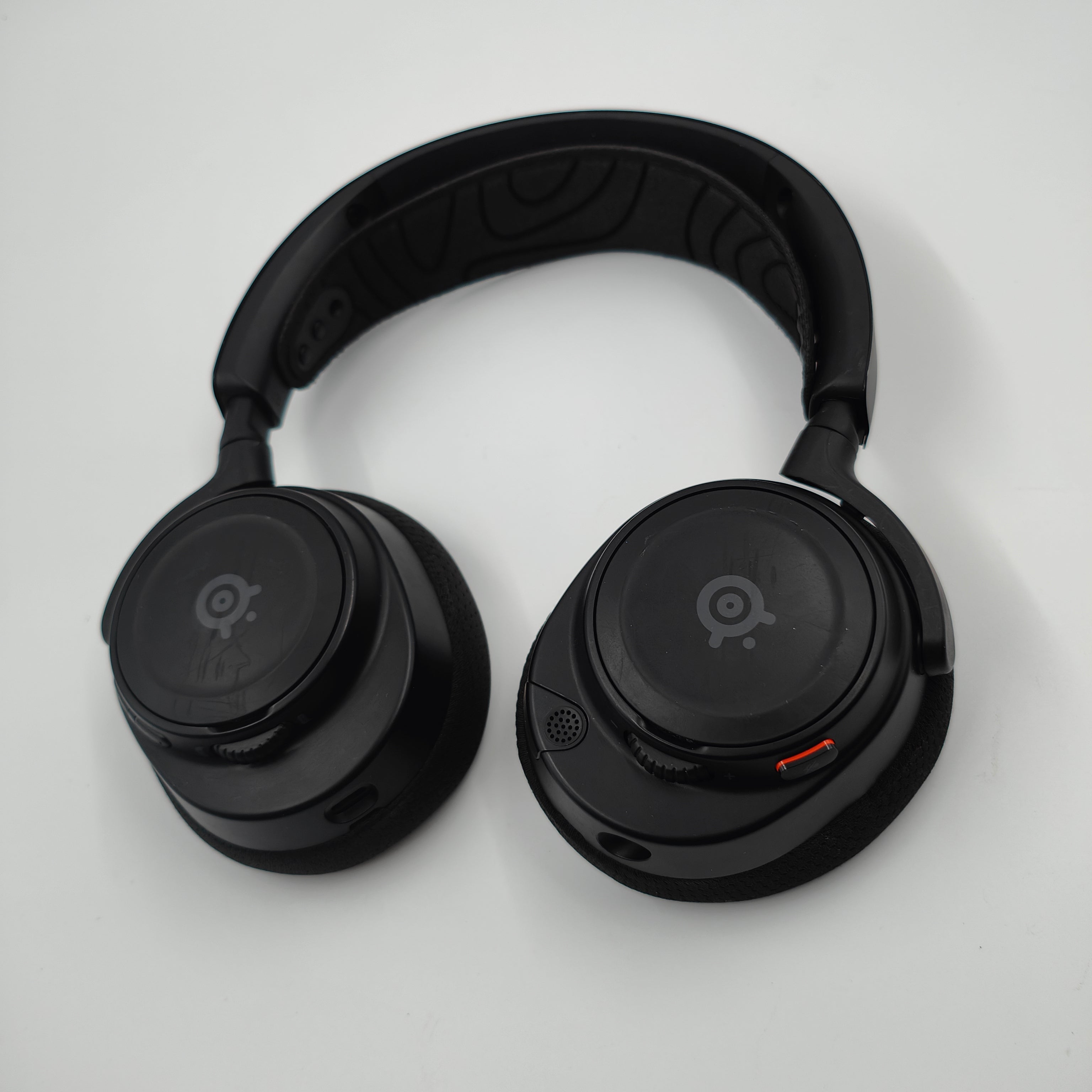 SteelSeries Arctis Nova 7