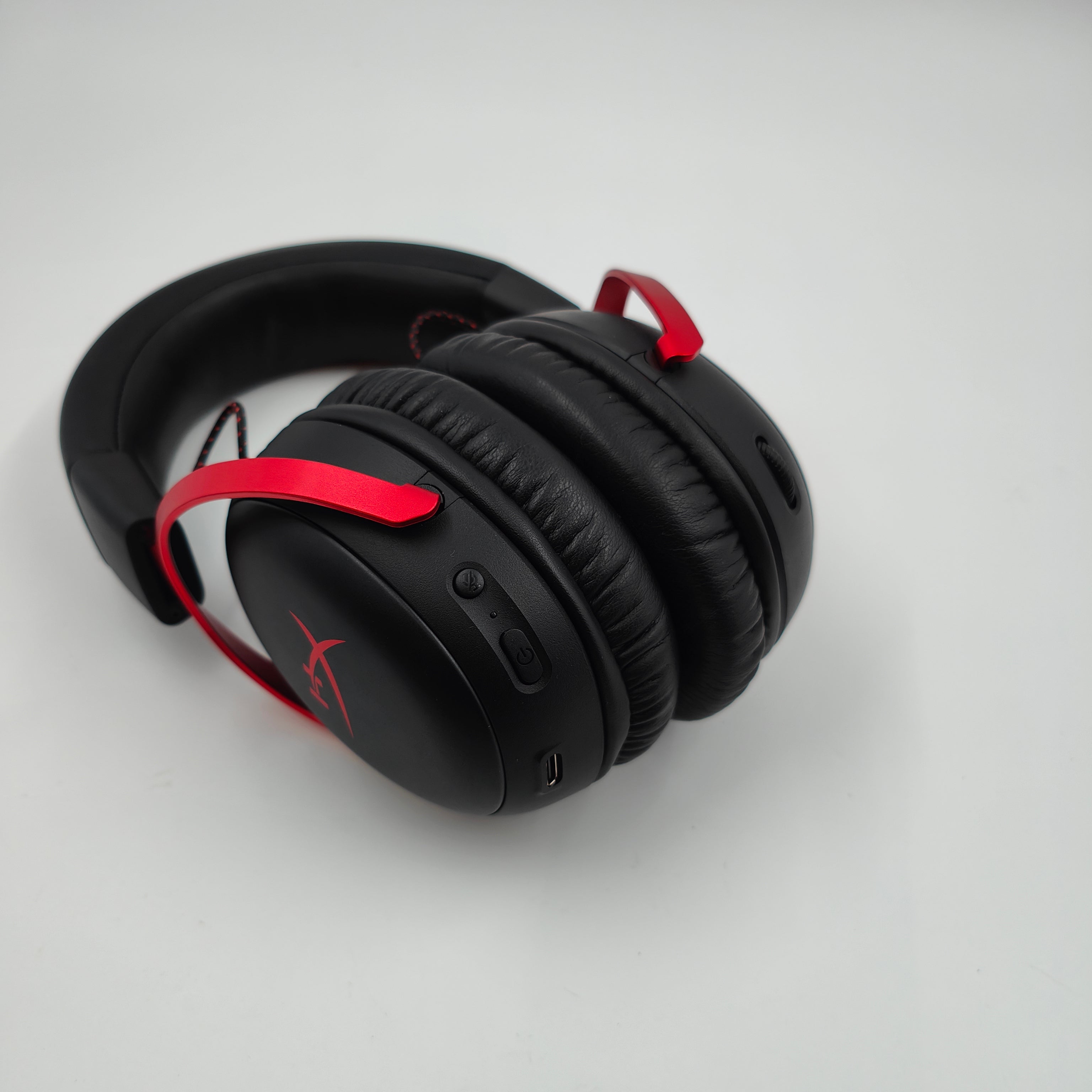 Casque de jeu sans fil HyperX Cloud III - Noir/Rouge (PC, P