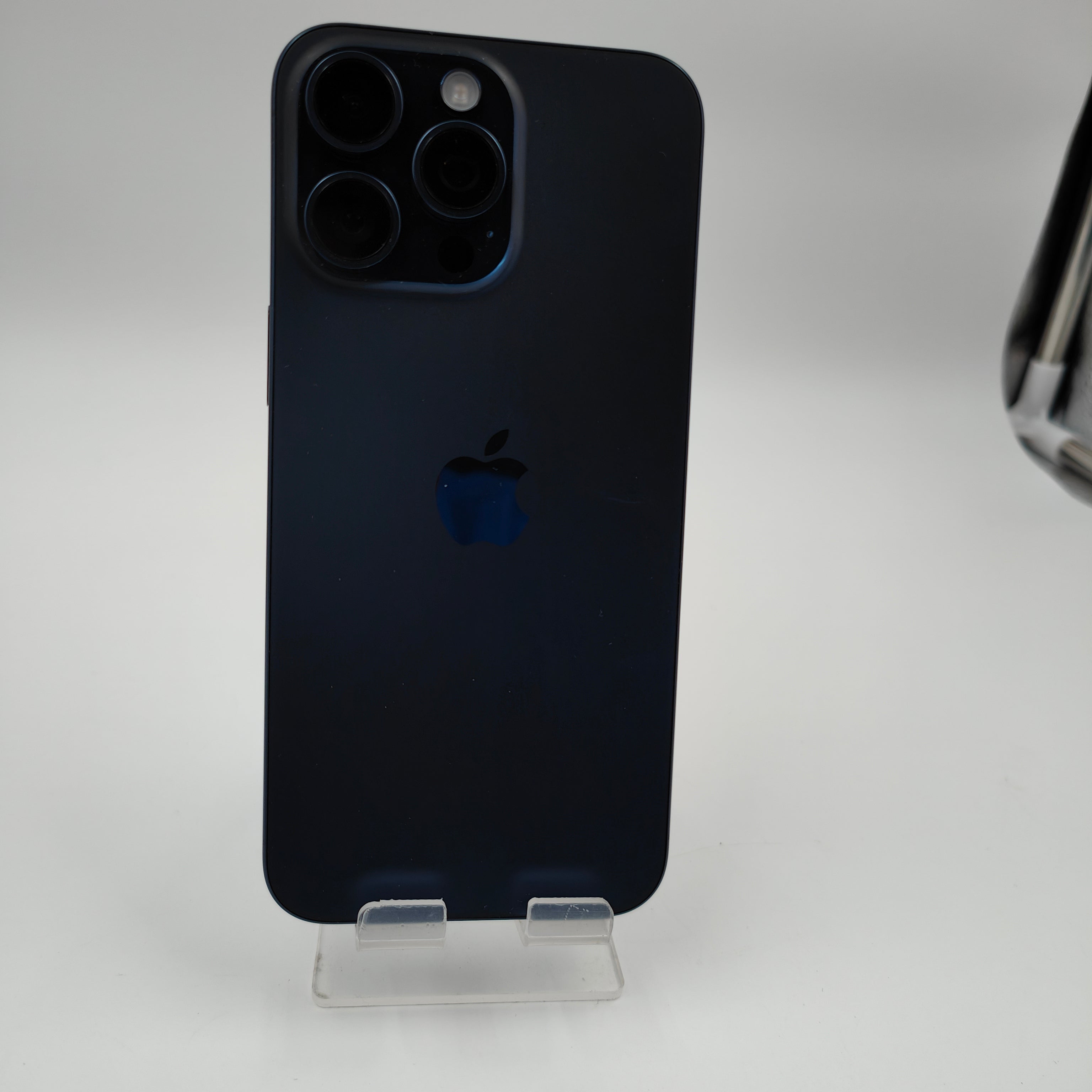 Apple iPhone 15 Pro Max 512 Go Titane Bleu