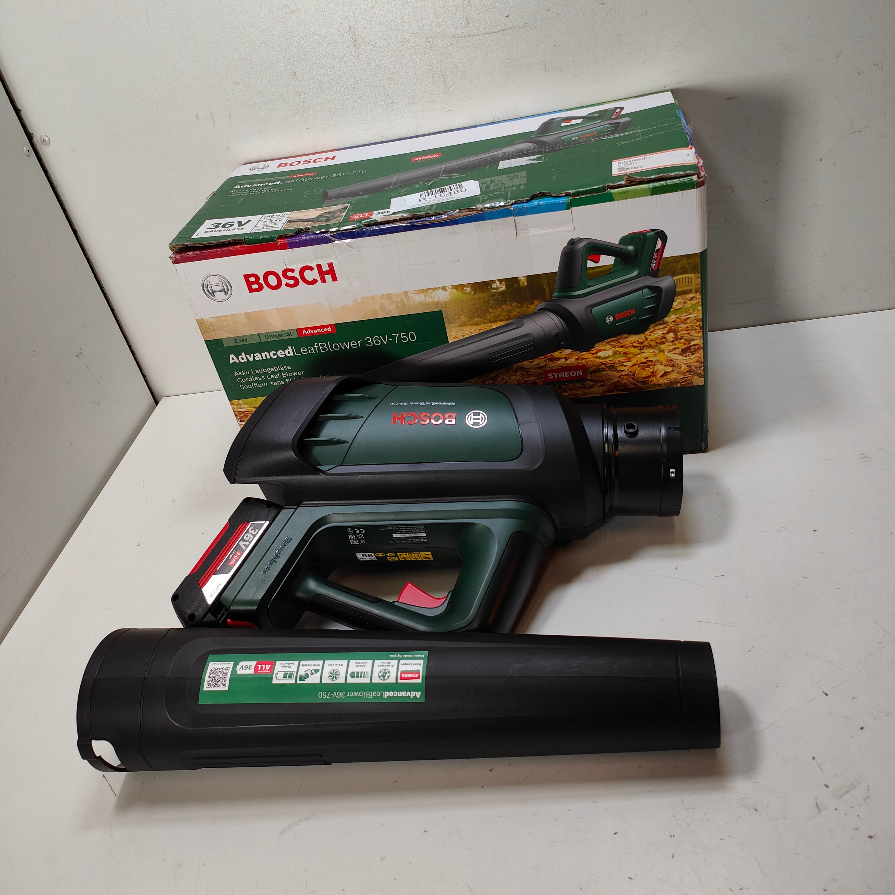 Souffleur de feuilles avancé Bosch 36V-750 Ensemble