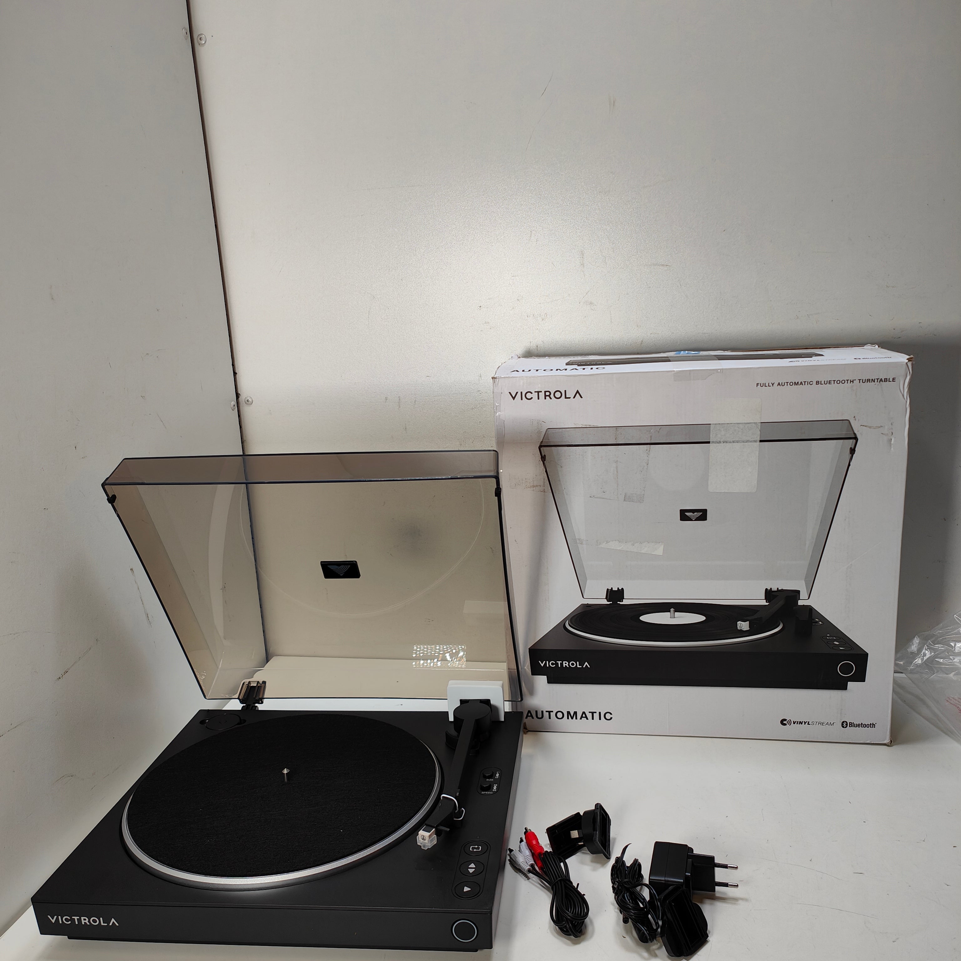 Victrola Automatic Zwart