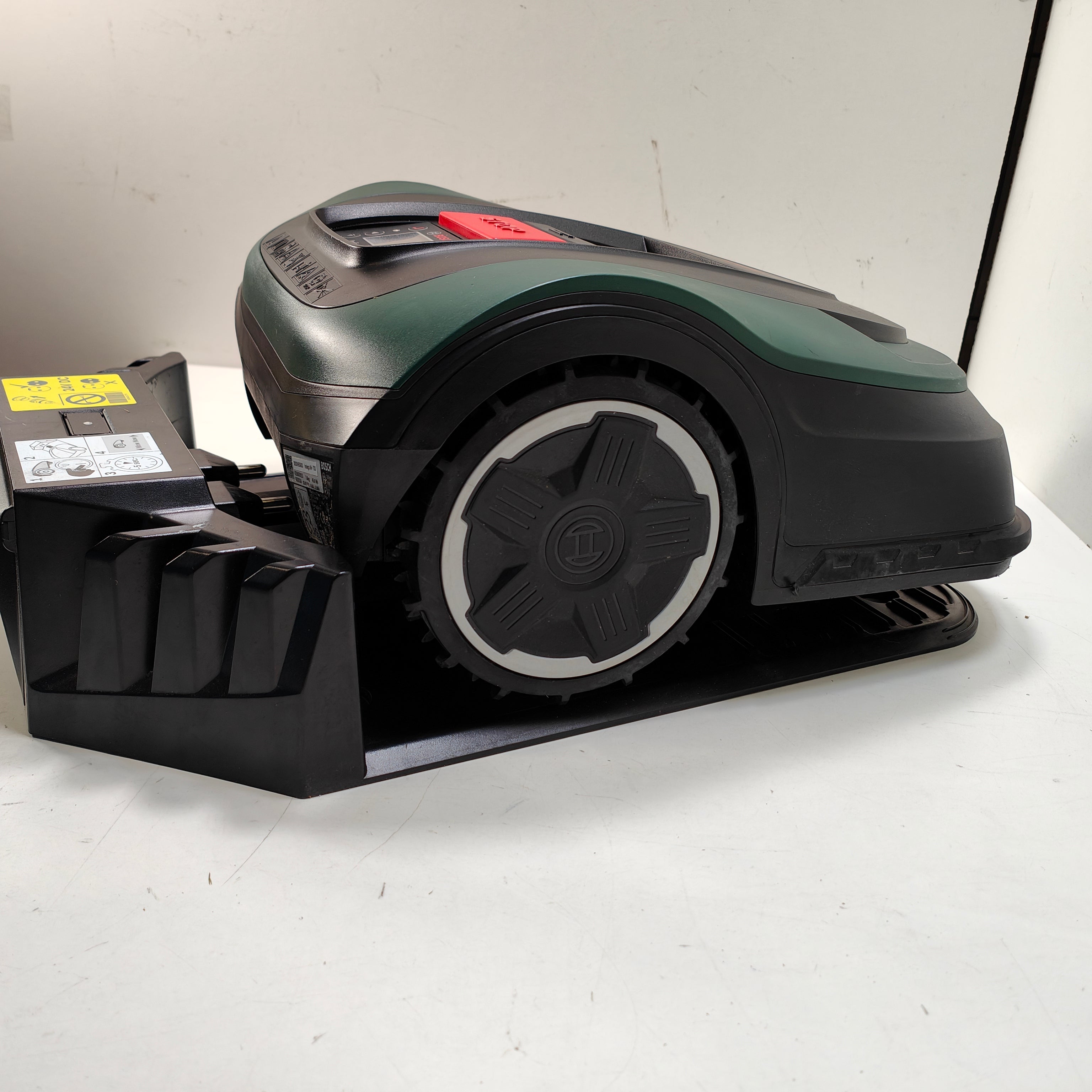 Bosch Indego M + 700