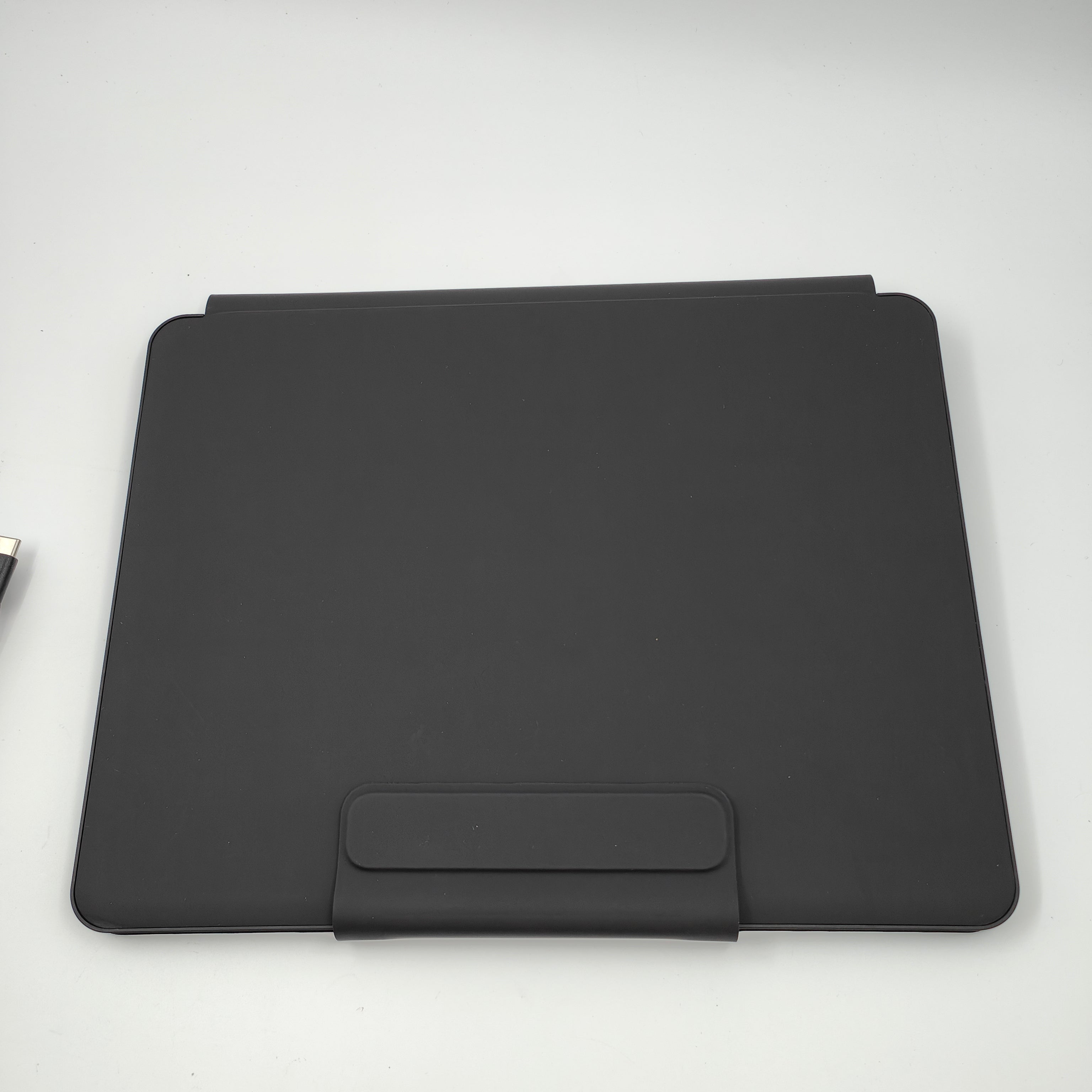 BlueBuilt Apple iPad Pro (2024) 13 inch Keyboard Cover QWERTY Black