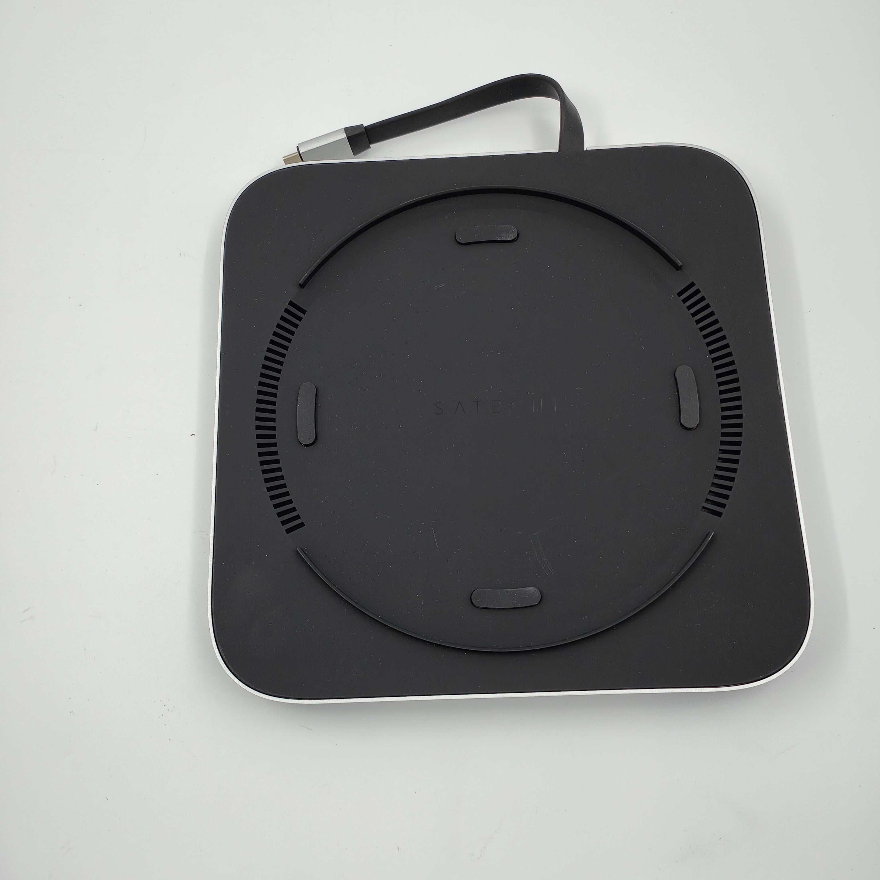 Satechi Aluminium Mac Mini Ständer Hub Silber