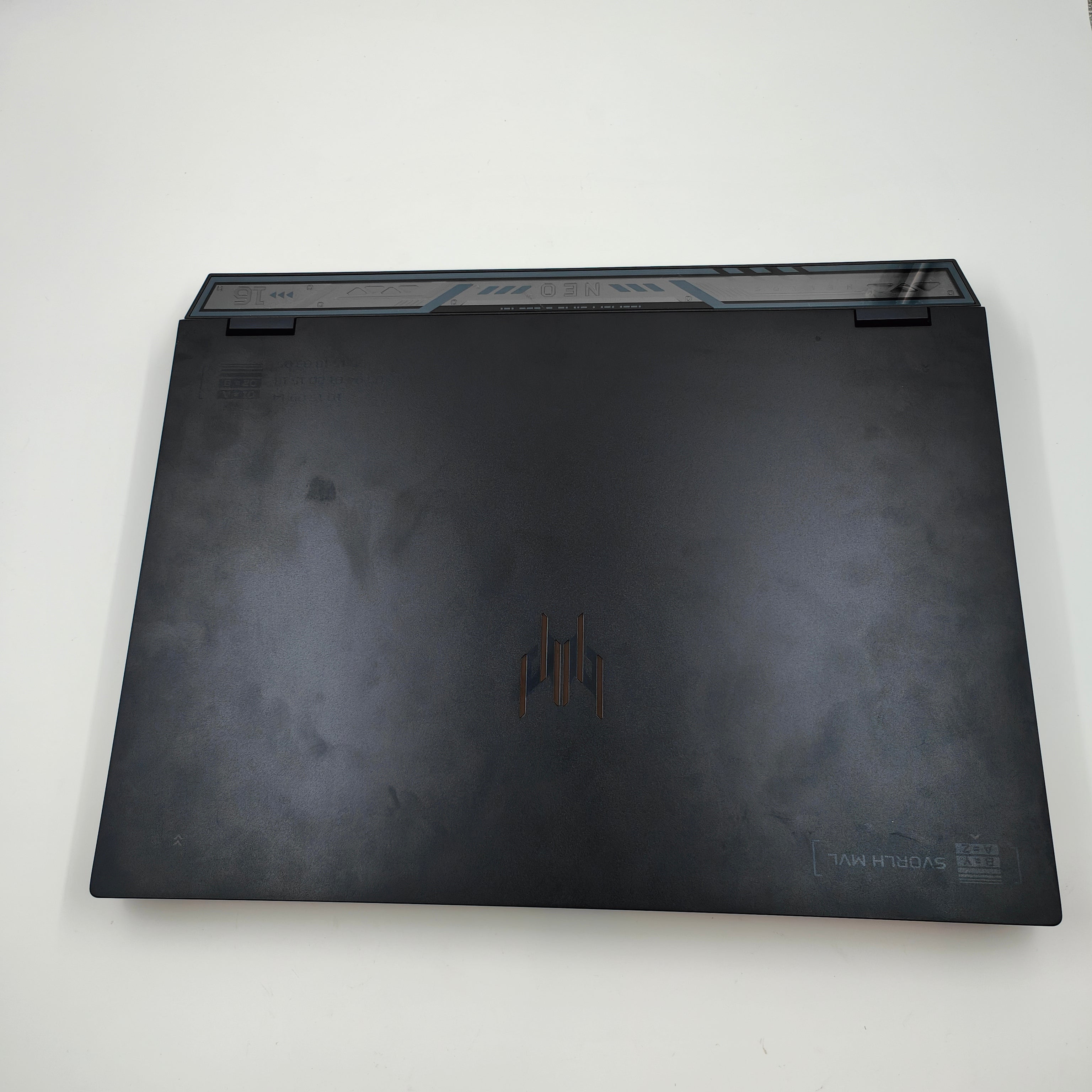 Acer Predator Helios Neo 16 (PHN16-72-95HS) QWERTY