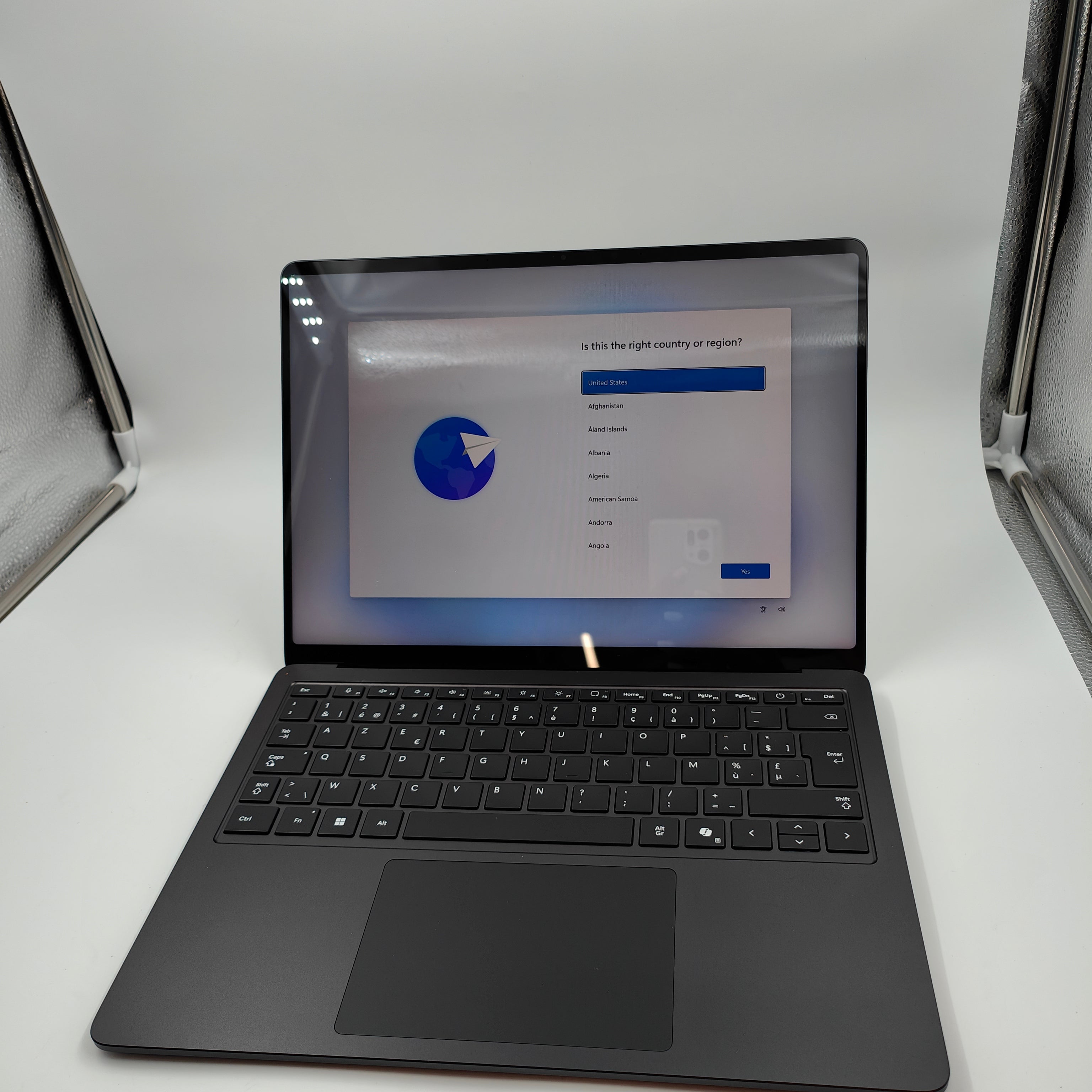 Microsoft Surface Proj AX - C12 / 16GB / 512GB Graphite AZERTY