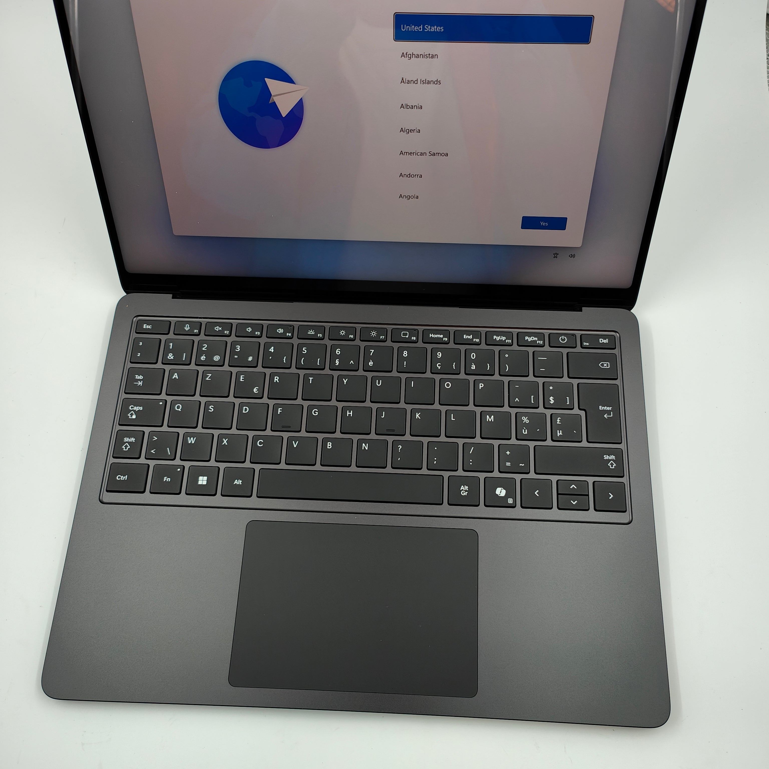 Microsoft Surface Projektor AX - C12 / 16GB / 512GB Graphit AZERTY