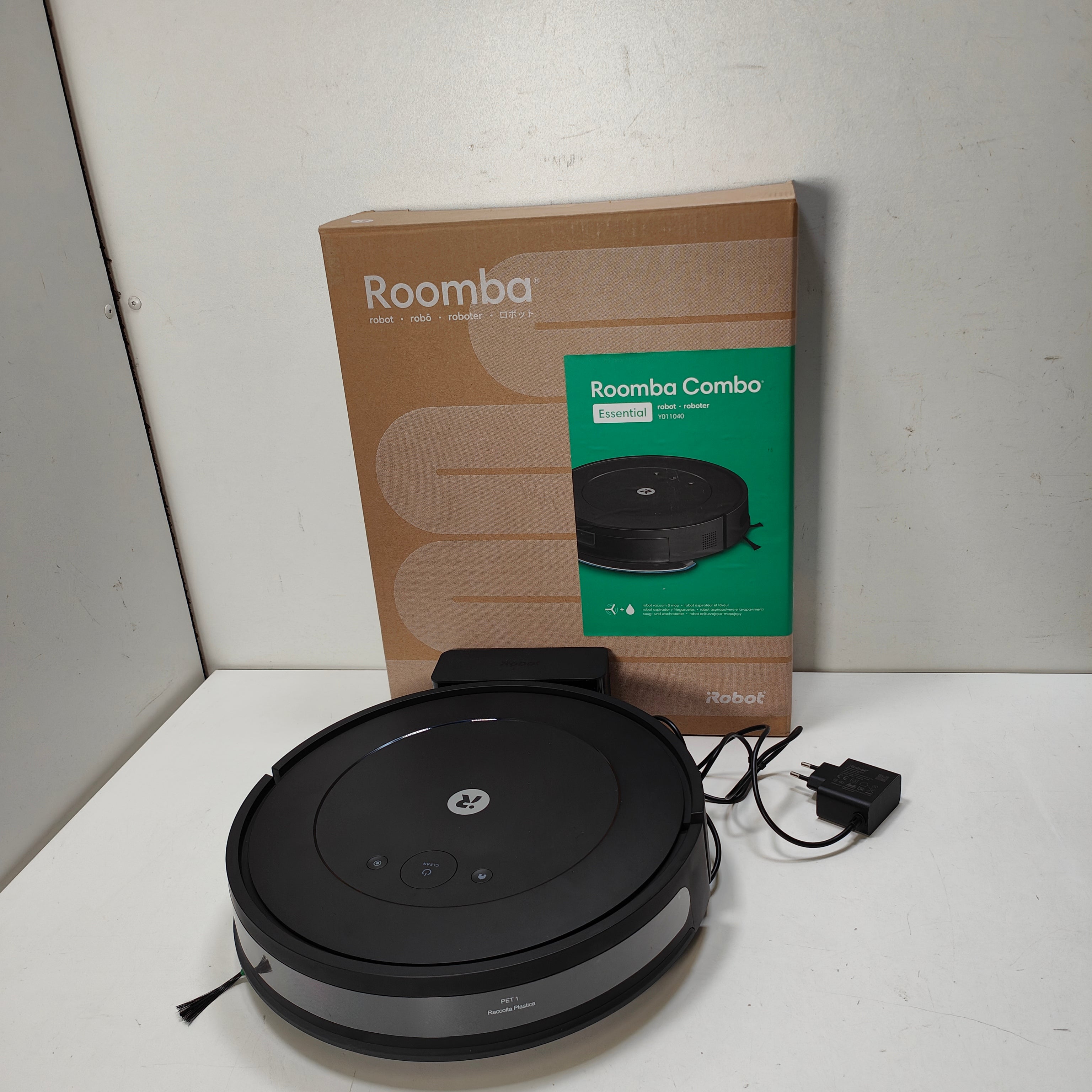 iRobot Roomba Combo Essential Y011040
