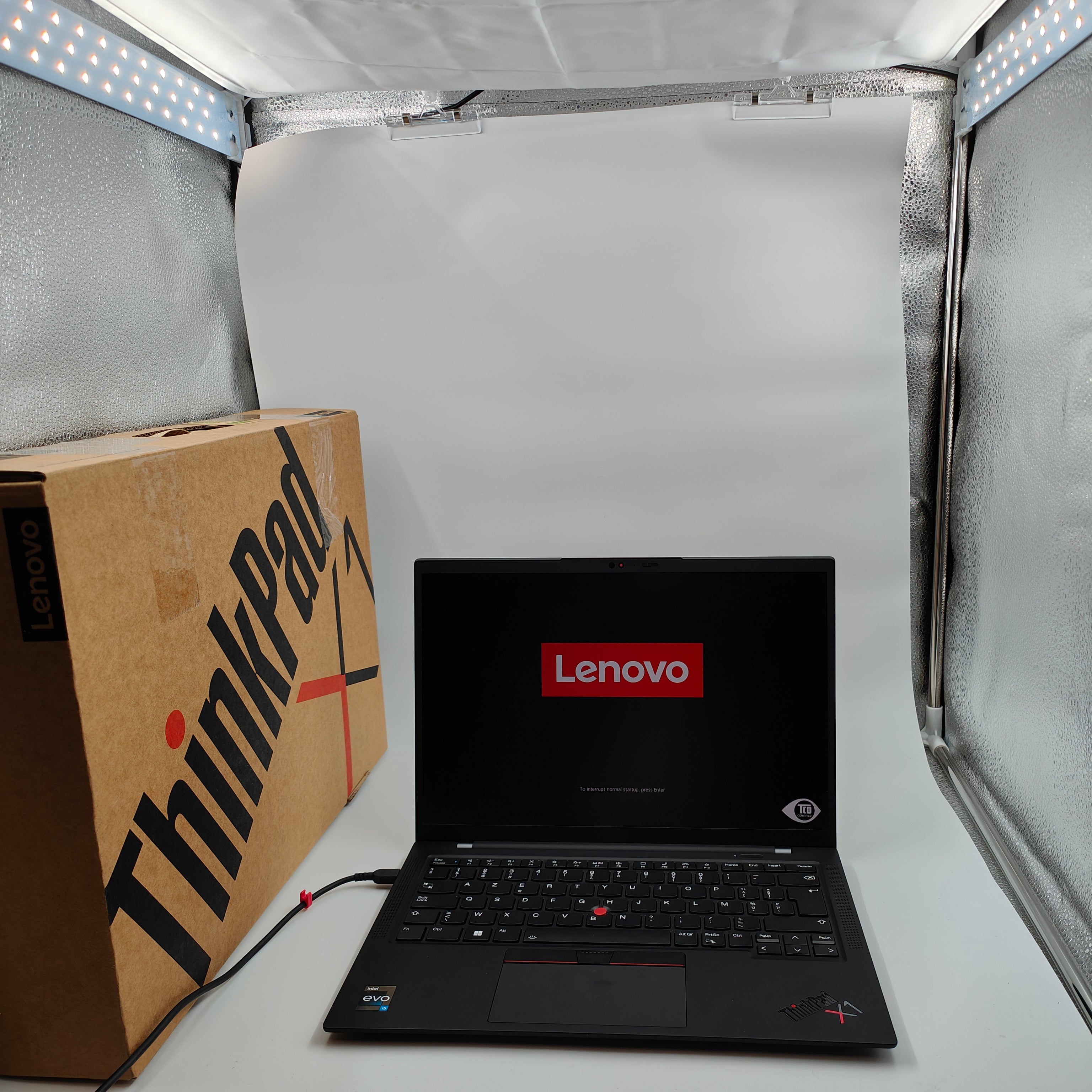 Lenovo ThinkPad X1 Carbon Gen 11 - 21HM002SMB AZERTY