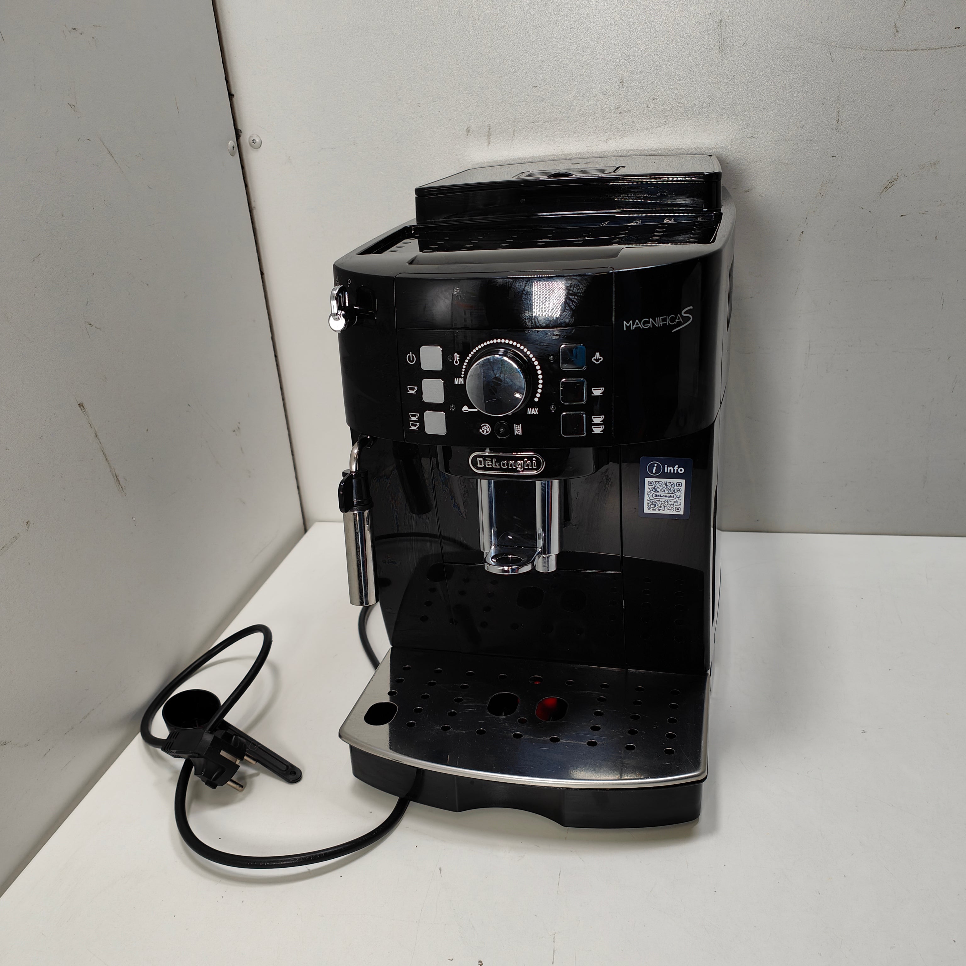 DeLonghi ECAM 21.117.B Magnifica S